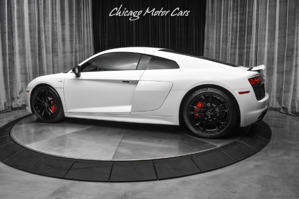 Used 2018 Audi R8 5.2L V10 RWS Coupe RARE Rear Wheel Drive Model! White Side Blades! for sale Sold at Chicago Motor Cars in West Chicago IL 60185 3