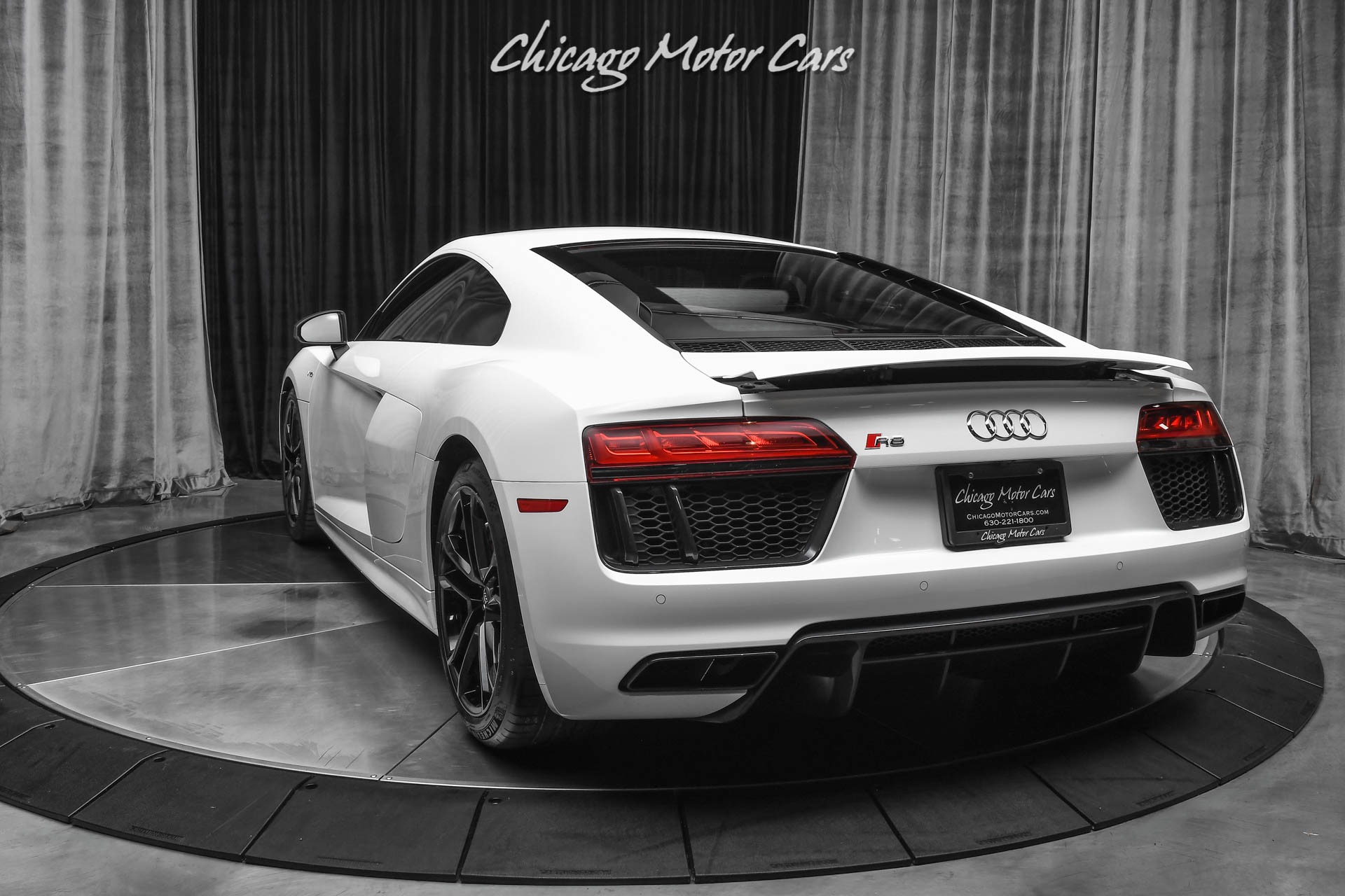 Used-2018-Audi-R8-52L-V10-RWS-Coupe-RARE-Rear-Wheel-Drive-Model-White-Side-Blades