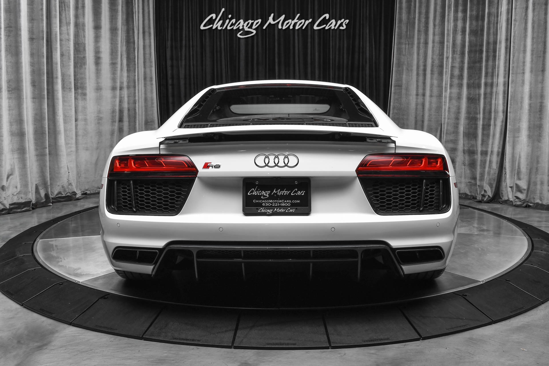 Used-2018-Audi-R8-52L-V10-RWS-Coupe-RARE-Rear-Wheel-Drive-Model-White-Side-Blades