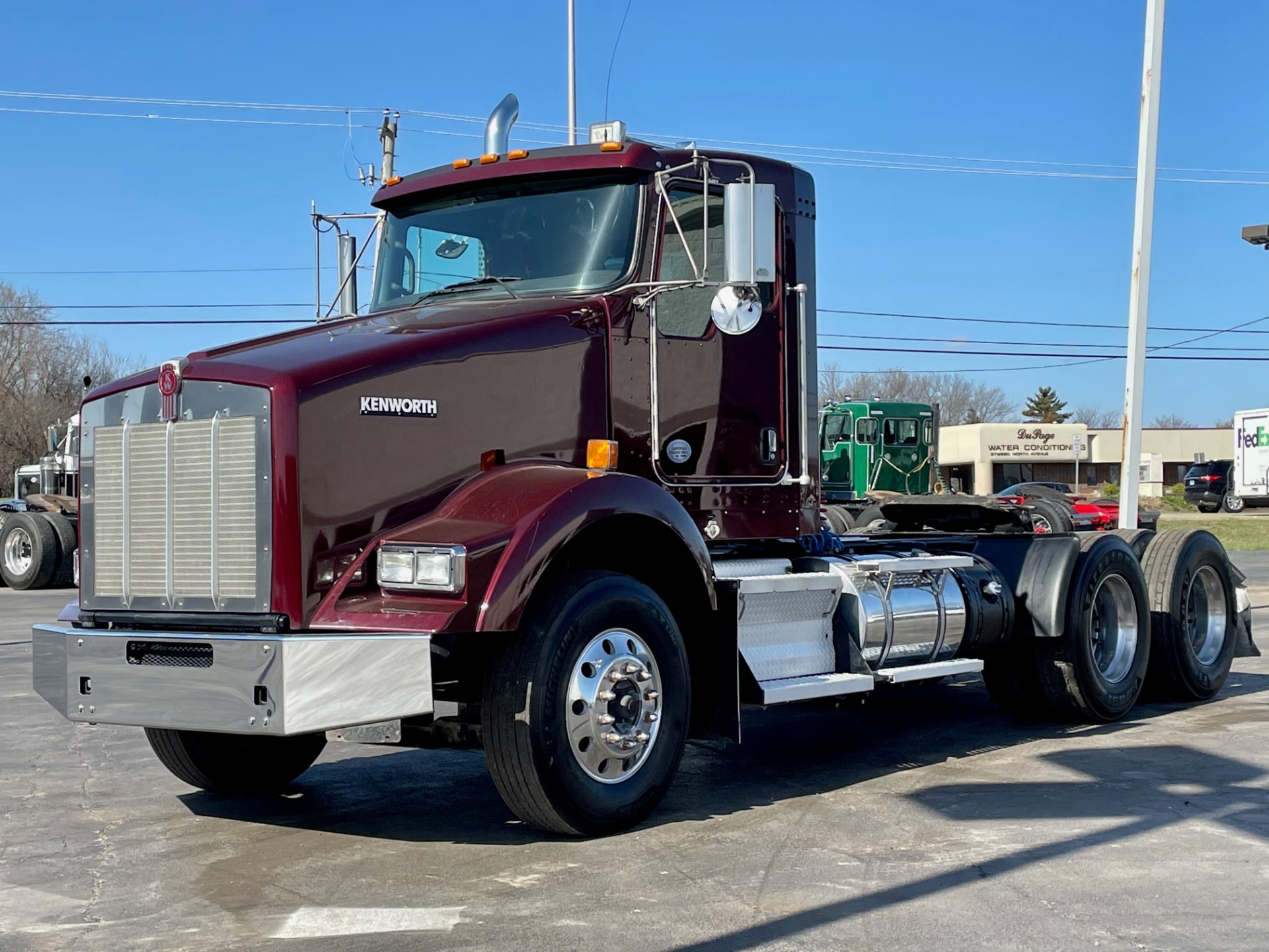 Used 2015 Kenworth T800 Day Cab - Paccar MX13 455HP - 10 Speed Manual for sale Sold at Chicago Motor Cars in West Chicago IL 60185 1