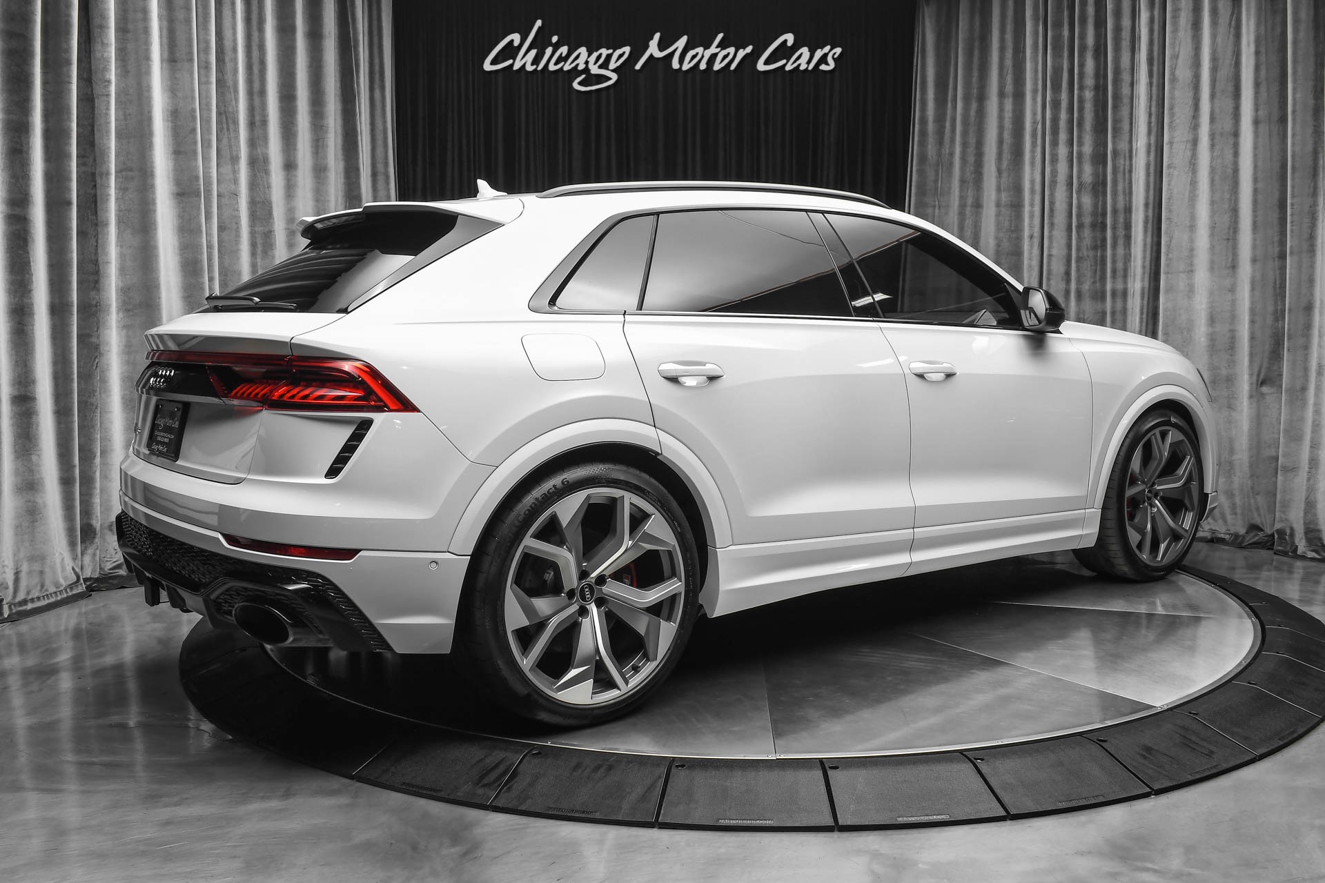 Used-2021-Audi-RSQ8-40T-Quattro-SUV-BLACK-OPTIC-PKG-DRIVER-ASSISTANCE-PKG-ONLY-103-MILES