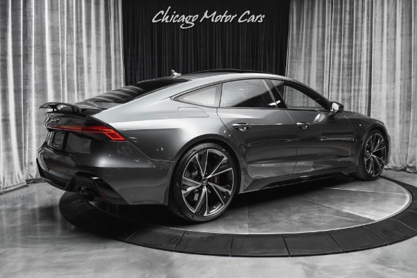 Used 2021 Audi RS7 4.0T quattro Sedan for sale Sold at Chicago Motor Cars in West Chicago IL 60185 5