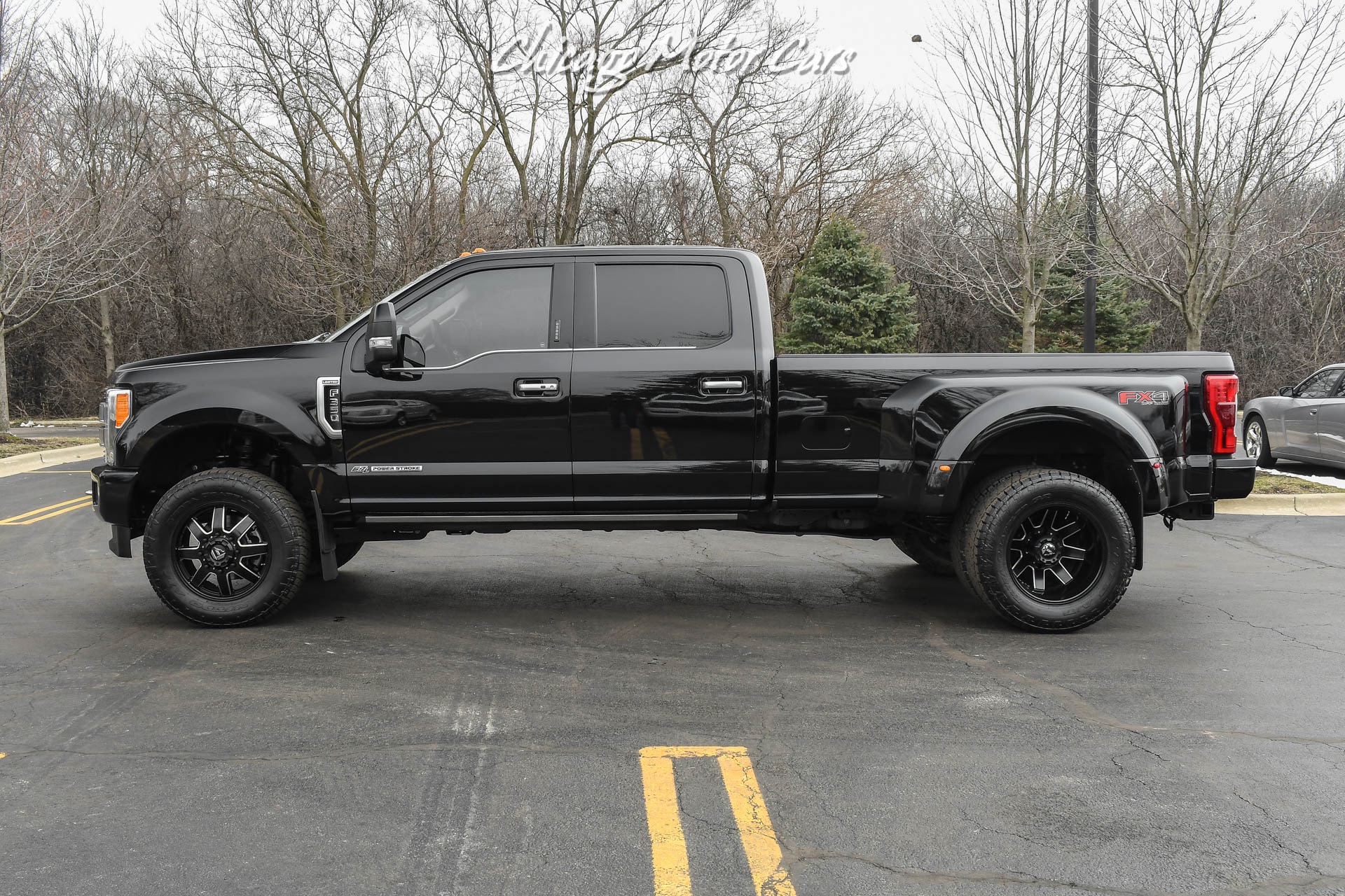 Used-2019-Ford-F-350-Super-Duty-Limited-Lifted-and-Upgraded-Wheels-PowerStroke-67L-Diesel