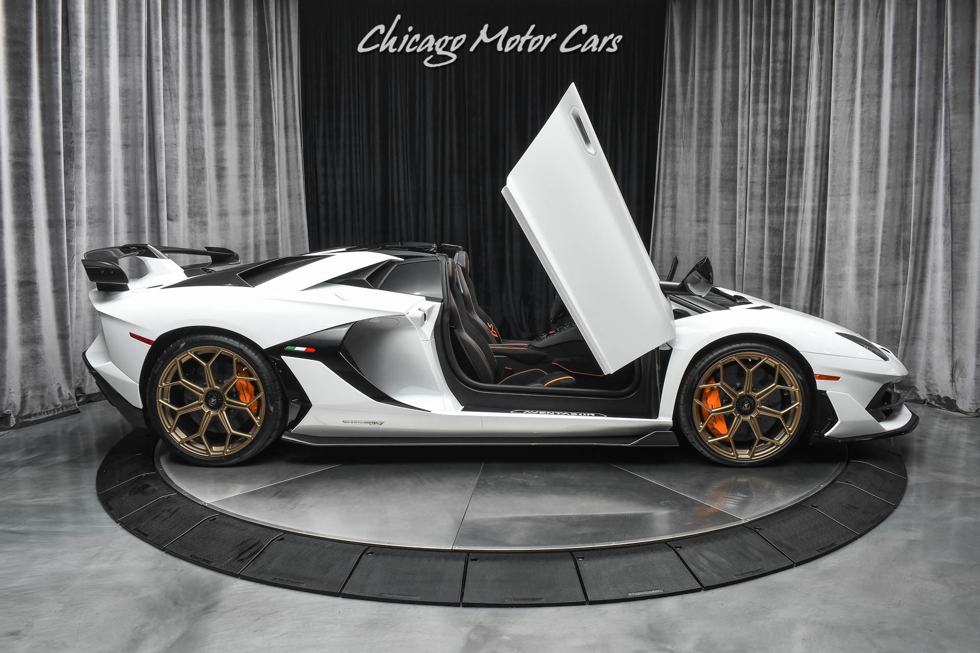 Used-2020-Lamborghini-Aventador-LP-770-4-SVJ-Roadster-Only-1000-Miles-Carbon-Fiber-Stunning-LOADED