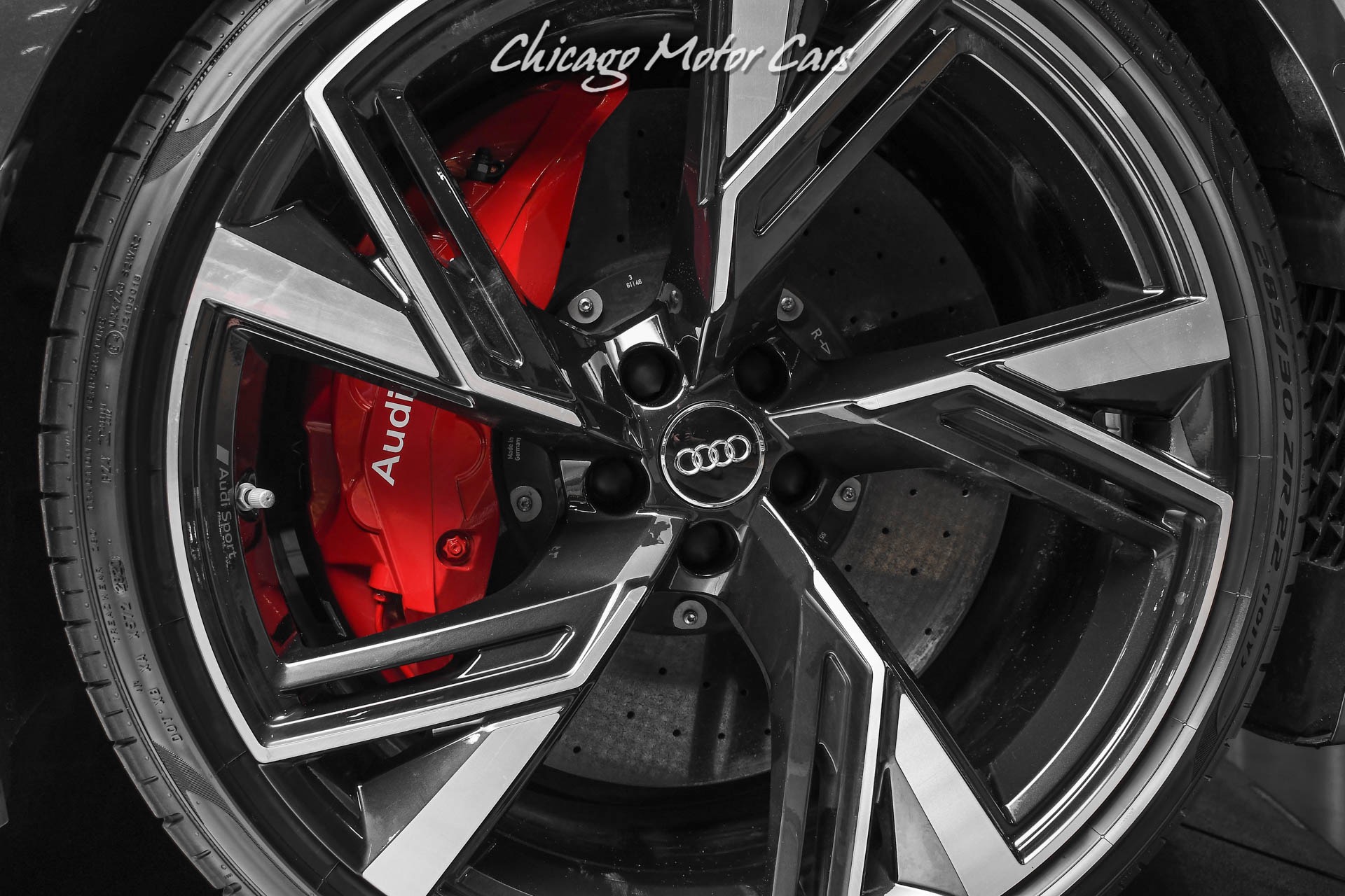 Used-2021-Audi-RS6-40T-Quattro-Avant-Executive-Package-Red-Carbon-Ceramic-Brakes