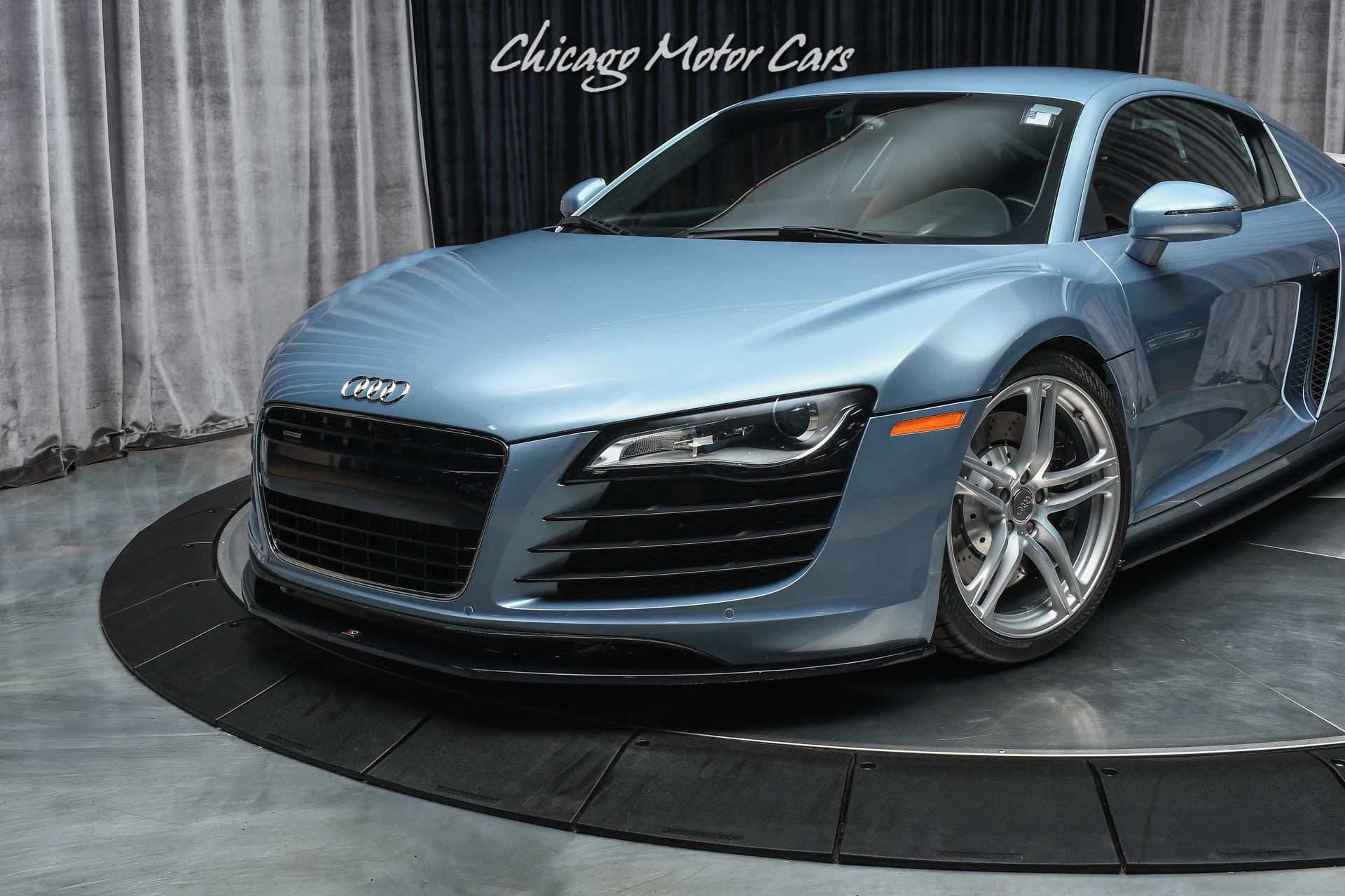 Used-2009-Audi-R8-quattro-6-Speed-Manual-Coupe