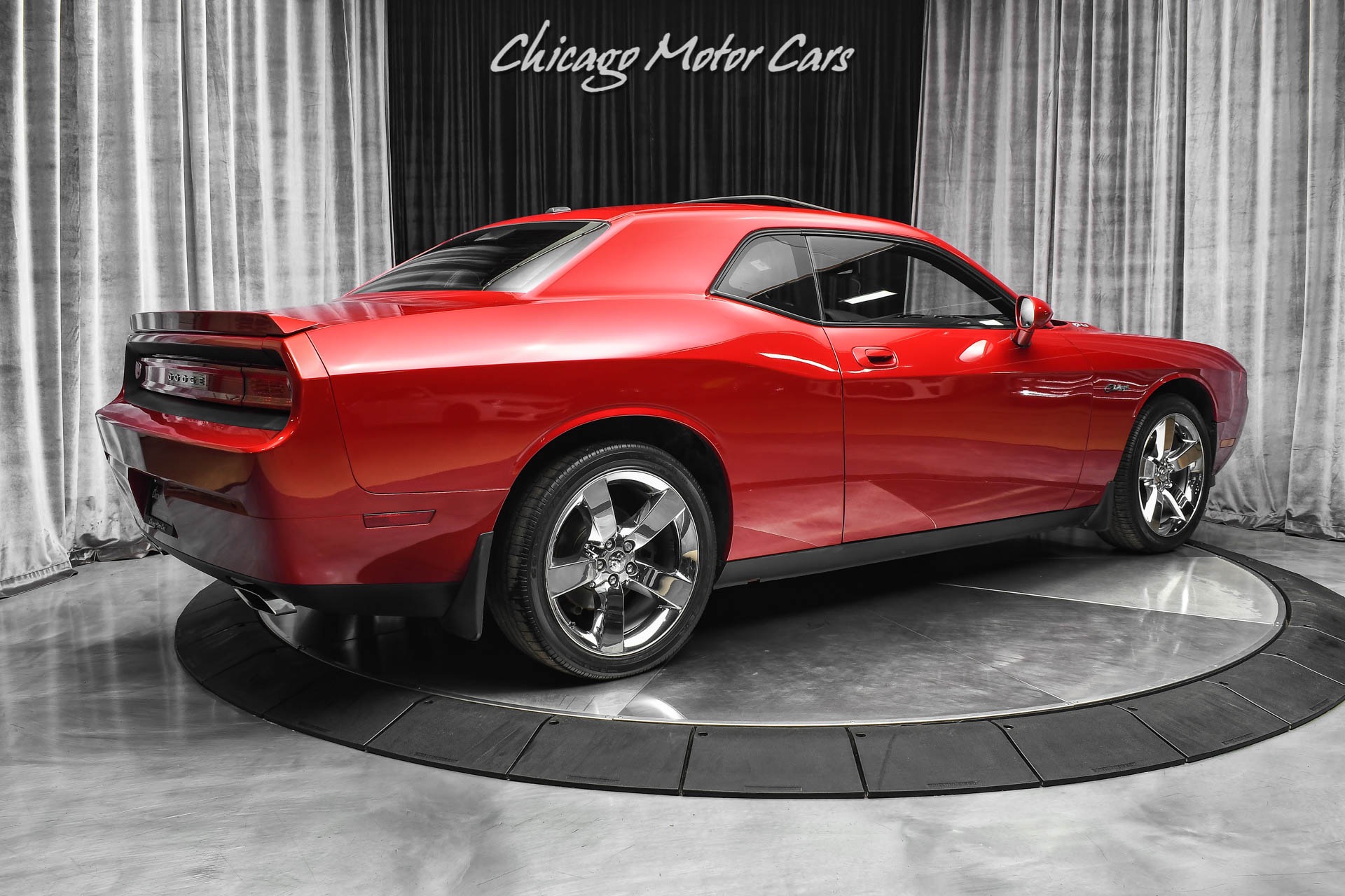 Used-2009-Dodge-Challenger-RT-35kMSRP-Convenience-Package-Boston-Speakers-Well-Equipped