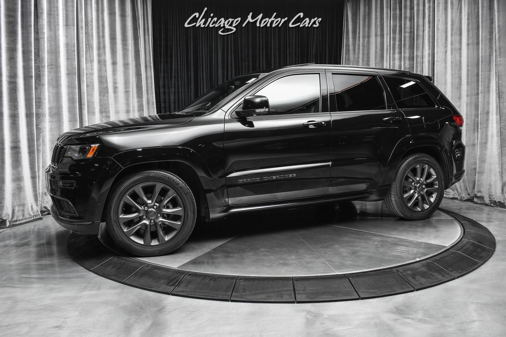 Used 2018 Jeep Grand Cherokee 4X4 High Altitude SUV HARMAN KARDON SOUND SYSTEM! 28K MILES! for sale Sold at Chicago Motor Cars in West Chicago IL 60185 1