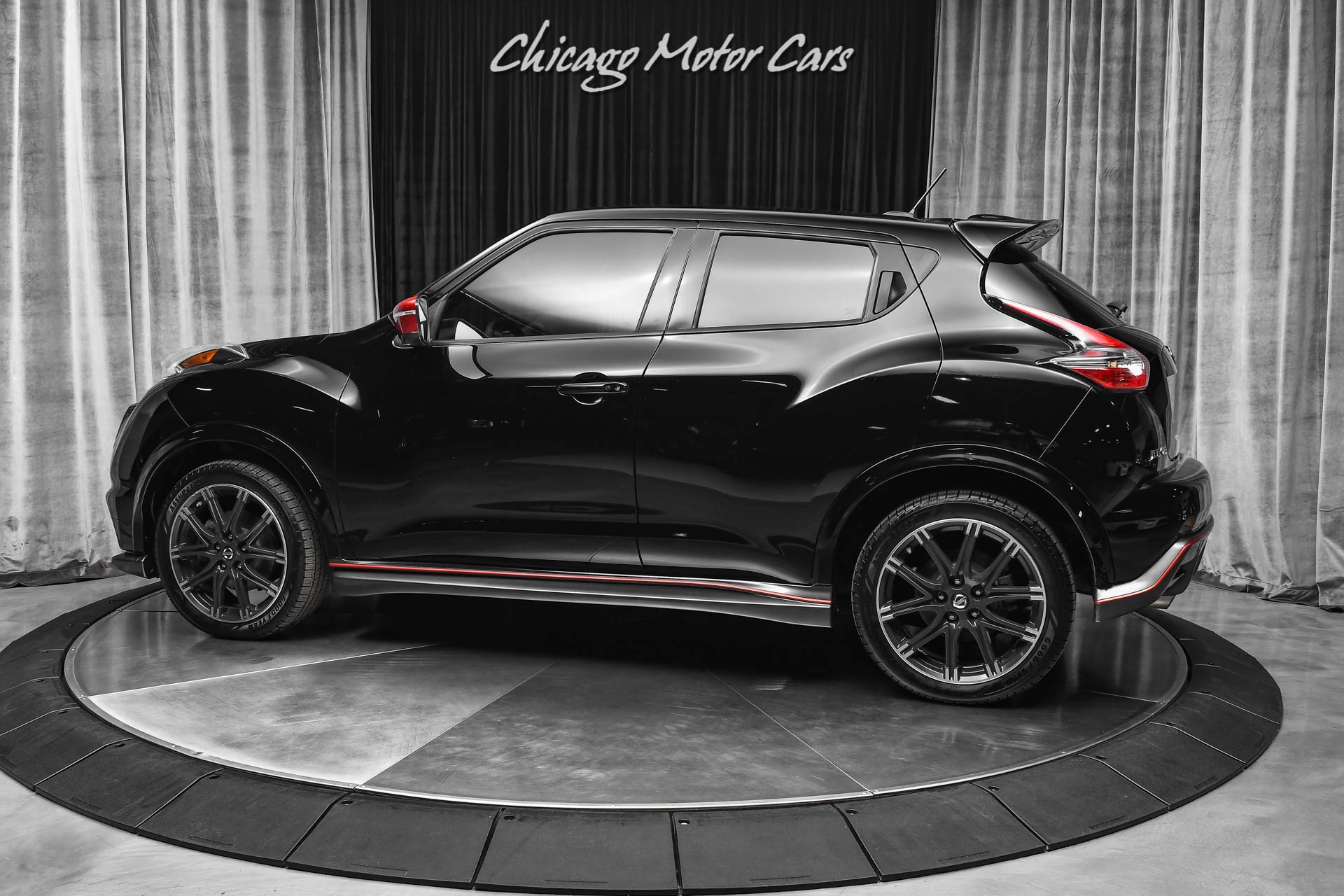 Used-2015-Nissan-JUKE-NISMO-AWD