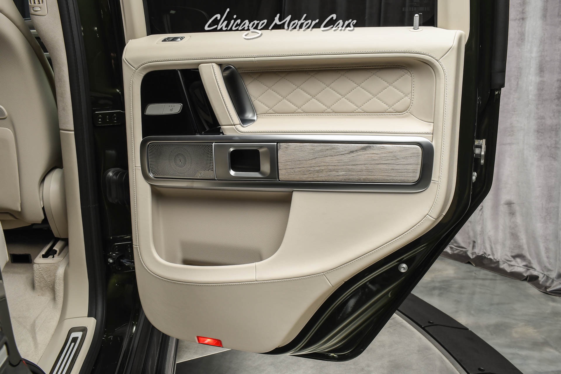 Used-2021-Mercedes-Benz-G550-4MATIC-RARE-Olive-Metallic-Paint-Exclusive-Interior-Package-PLUS