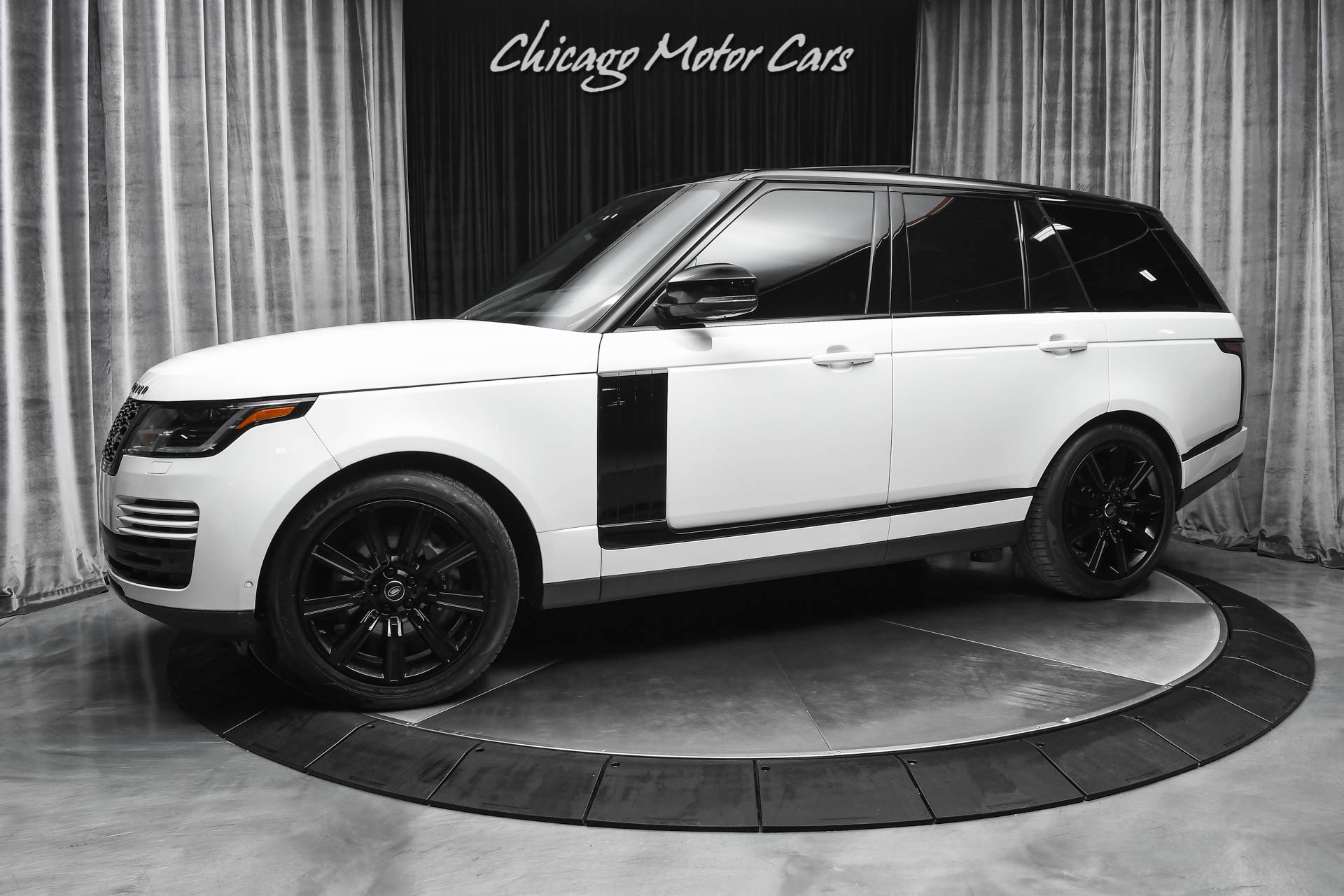 Used 2019 Land Rover Range Rover Supercharged $118k+MSRP! Vision Assist Package! Loaded! for sale Sold at Chicago Motor Cars in West Chicago IL 60185 1