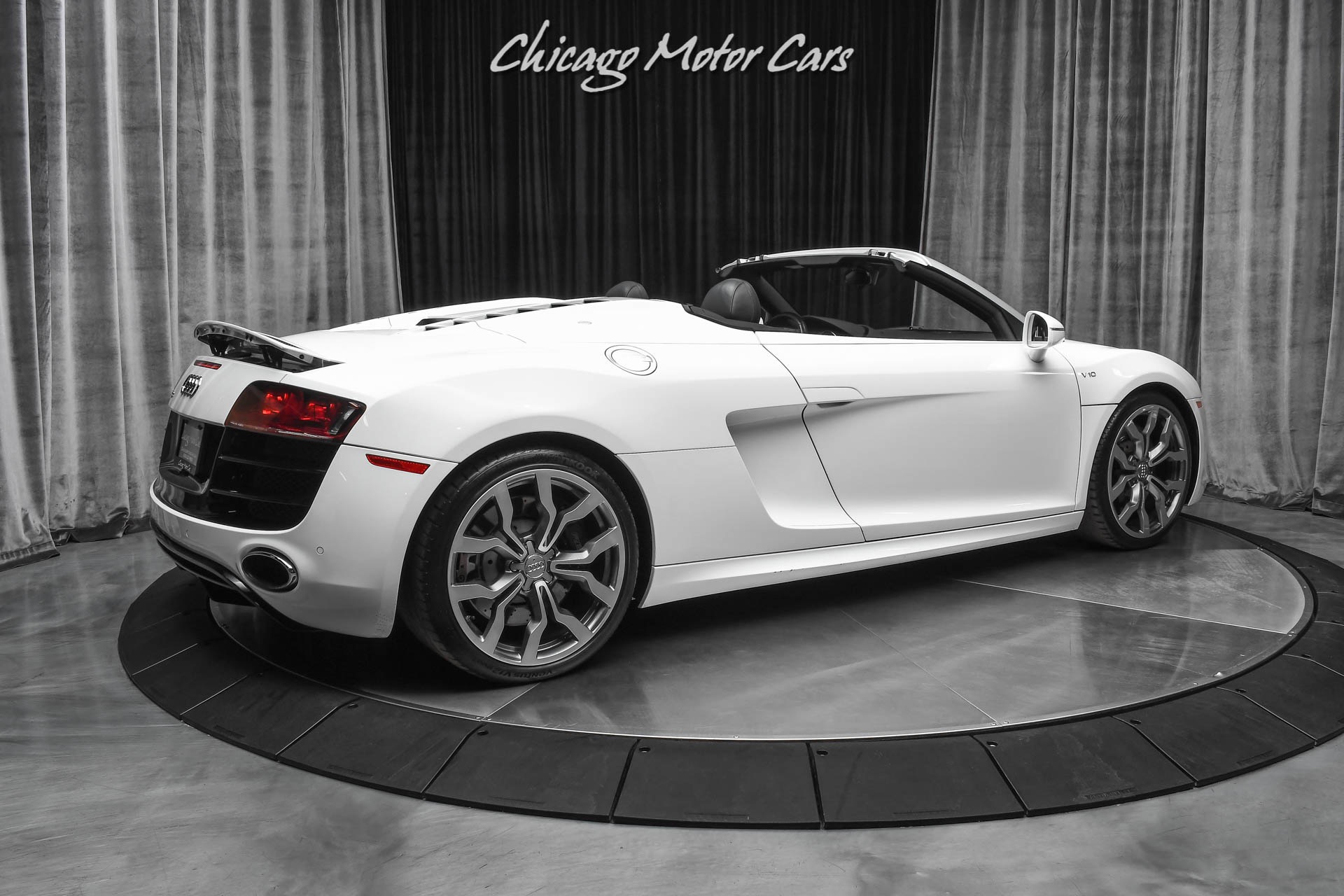 Used-2011-Audi-R8-52L-V10-Quattro-Spyder-Y-Design-Wheels-R-Tronic-Transmission