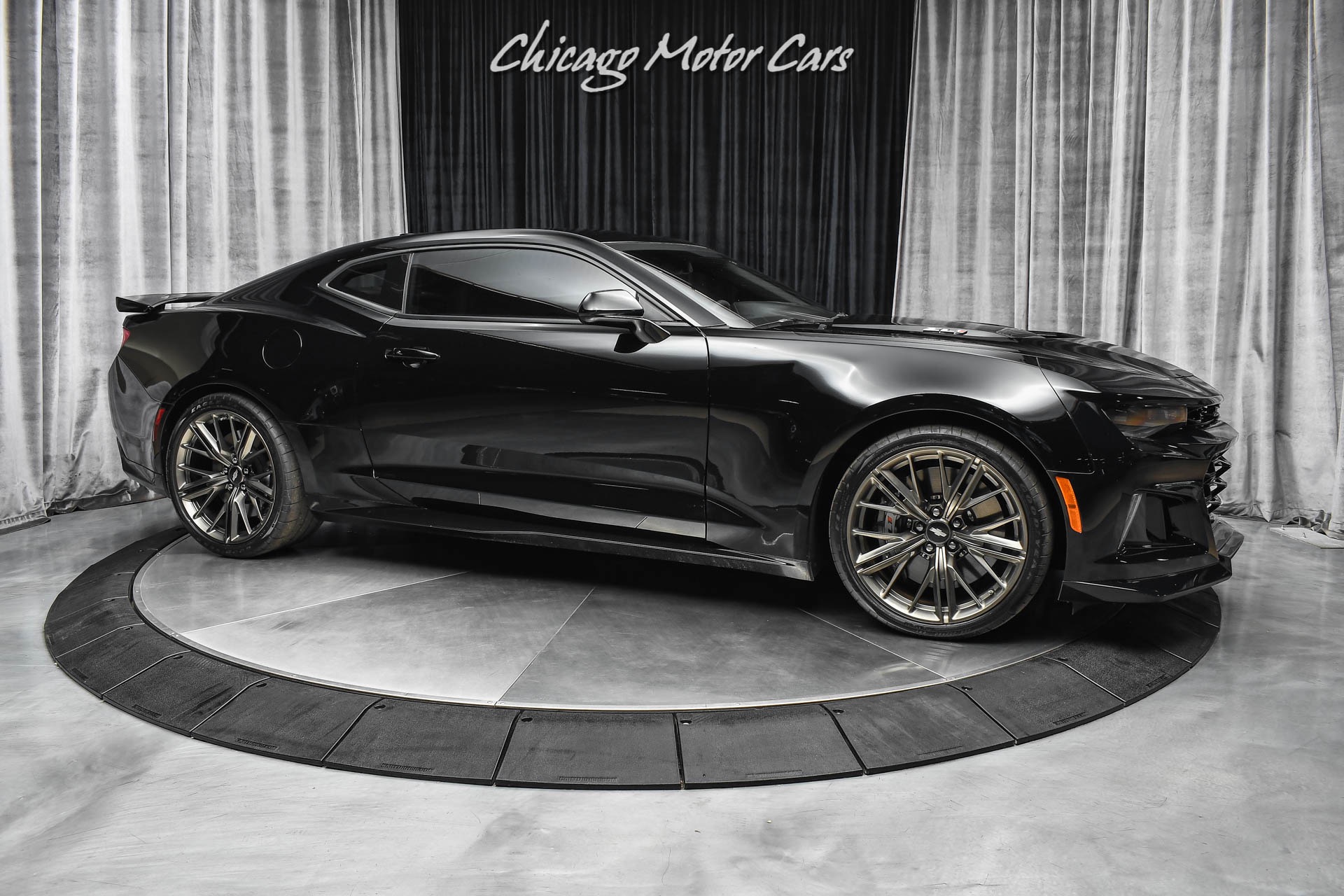 Used-2017-Chevrolet-Camaro-ZL1-Coupe-10-SPEED-AUTOMATIC-TRANS-ONLY-7500-MILES-62L-SUPERCHARGED-V8