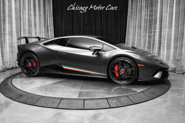 Used 2019 Lamborghini Huracan LP640-4 Performante Coupe Only 5k Miles! Forged Carbon Fiber! FULL Xpel PPF for sale Sold at Chicago Motor Cars in West Chicago IL 60185 6