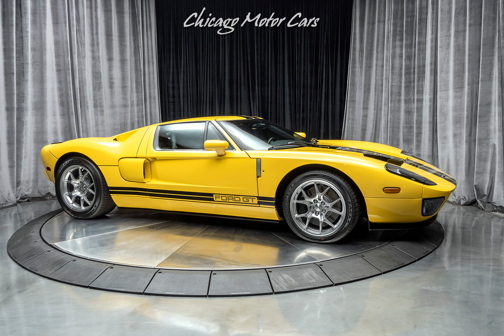 Used-2006-Ford-GT-Only-523-Miles-All-4-Options-Collection-Quality-Super-RARE-in-Yellow