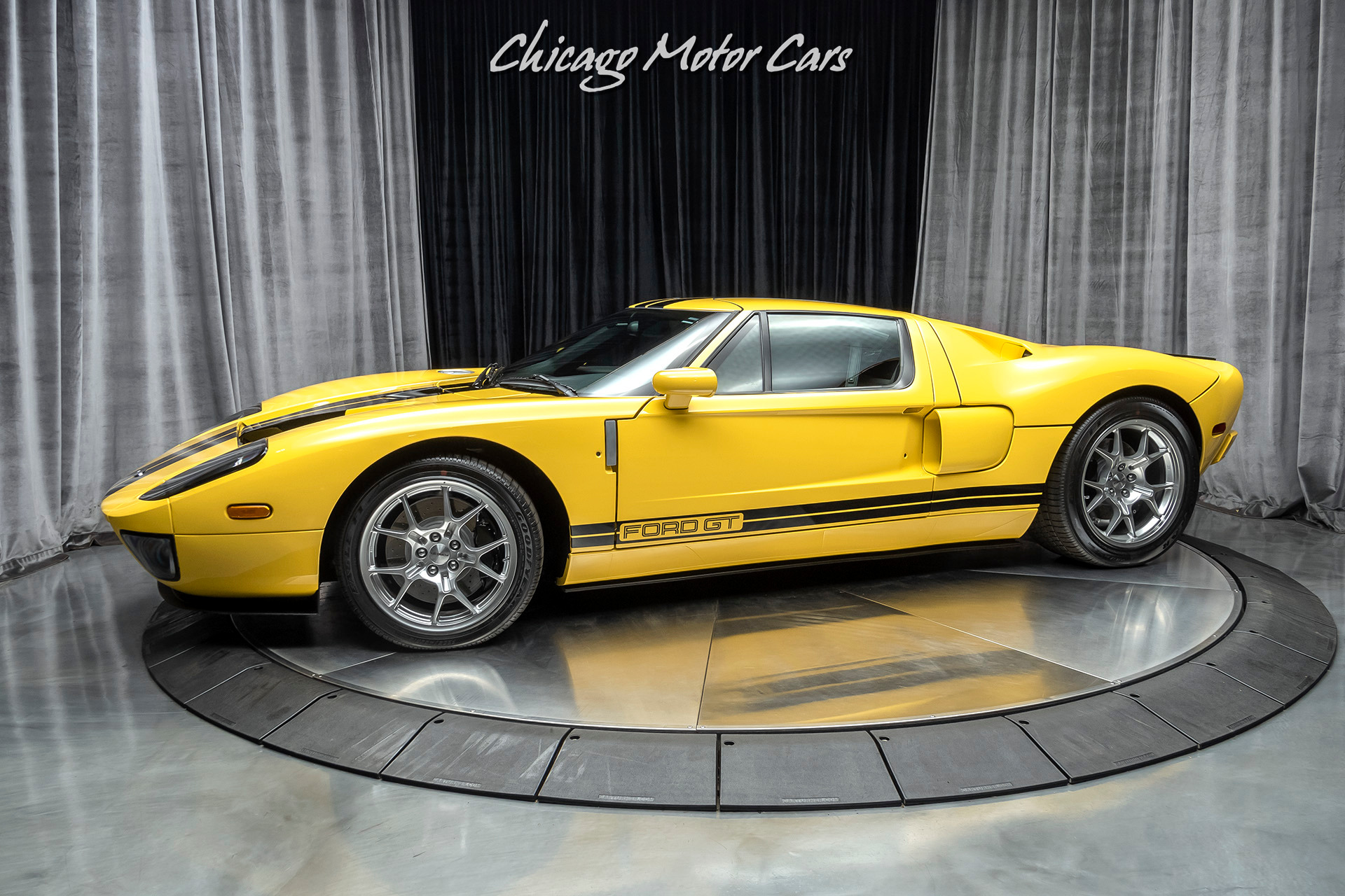 Ford gt yellow