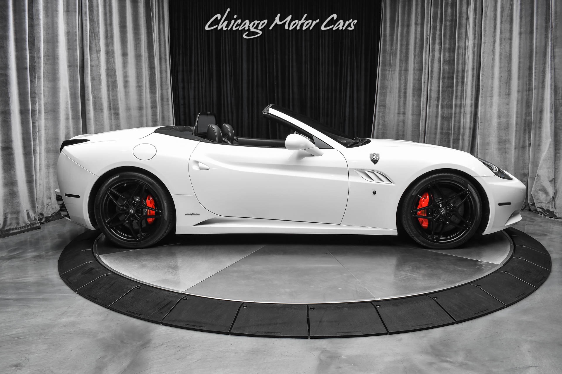 Used-2014-Ferrari-California-Convertible-Carbon-Fiber-Steering-WheelLEDS-Diamond-Forged-Wheels