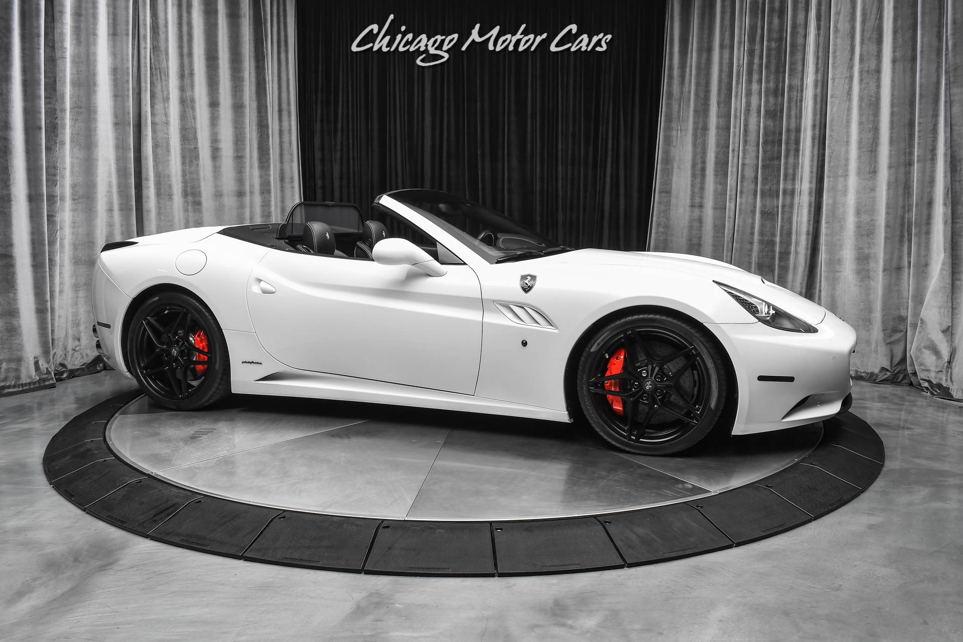 Used-2014-Ferrari-California-Convertible-Carbon-Fiber-Steering-WheelLEDS-Diamond-Forged-Wheels