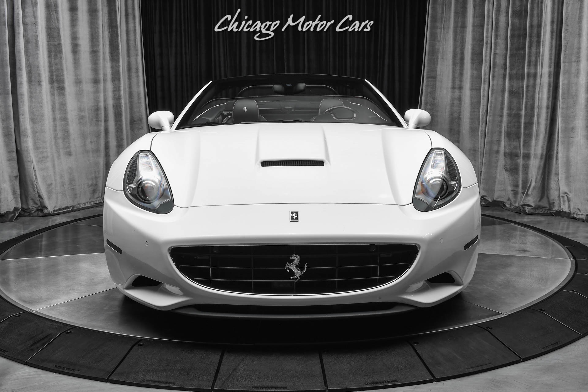 Used-2014-Ferrari-California-Convertible-Carbon-Fiber-Steering-WheelLEDS-Diamond-Forged-Wheels