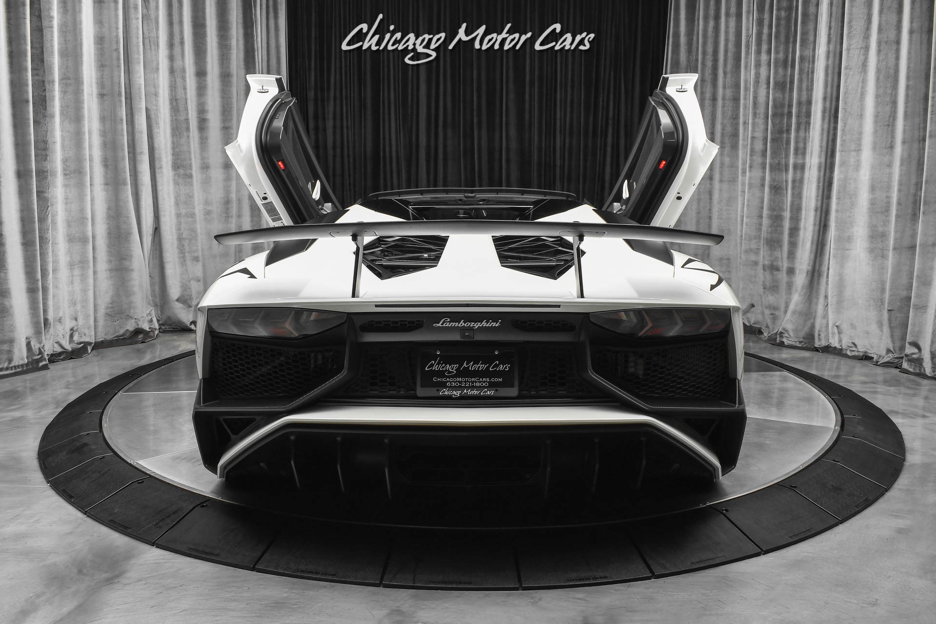 Used-2017-Lamborghini-Aventador-LP750-4-SV-584kMSRP-Upgraded-Exhaust-Balloon-White-Pearl