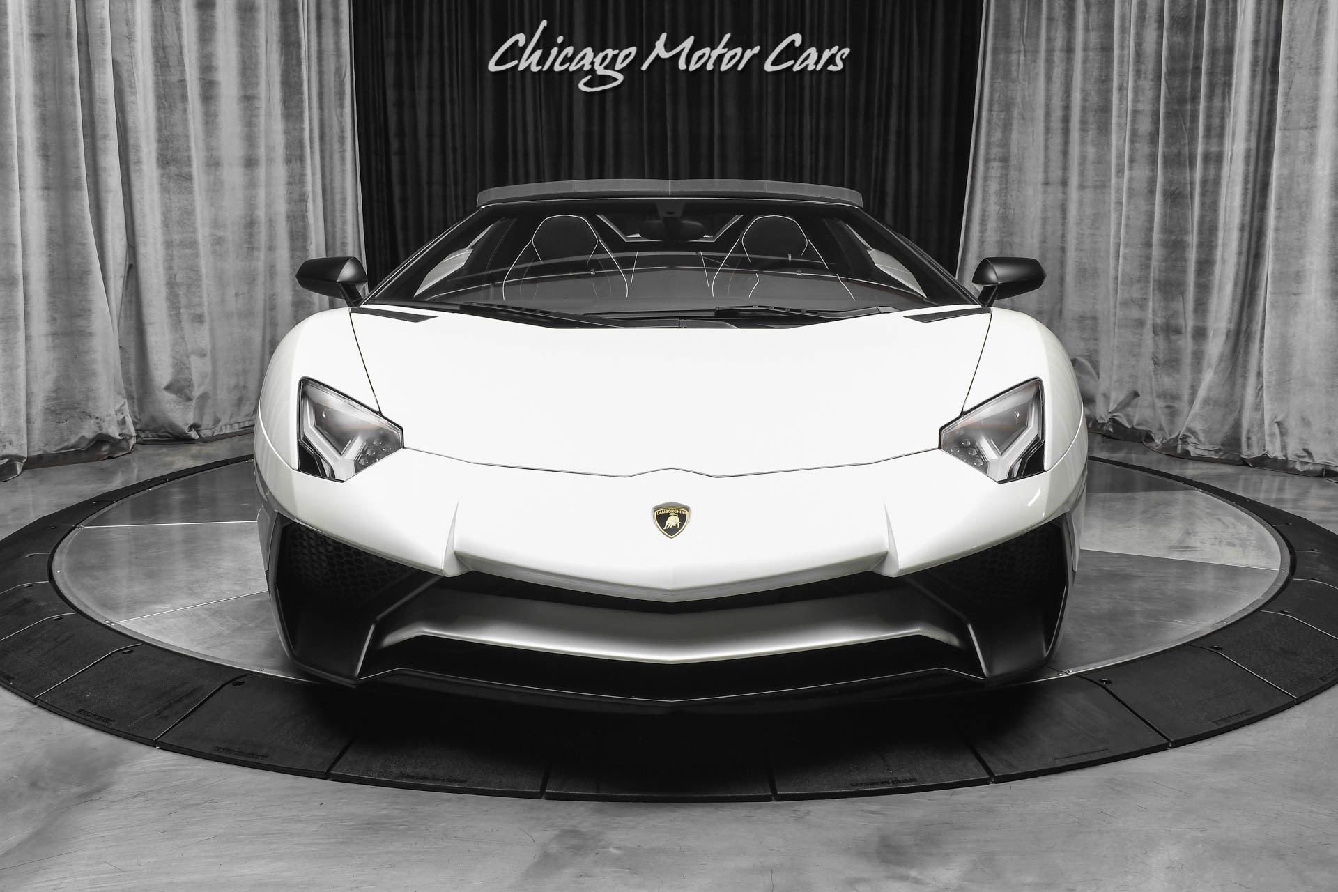 Used-2017-Lamborghini-Aventador-LP750-4-SV-584kMSRP-Upgraded-Exhaust-Balloon-White-Pearl