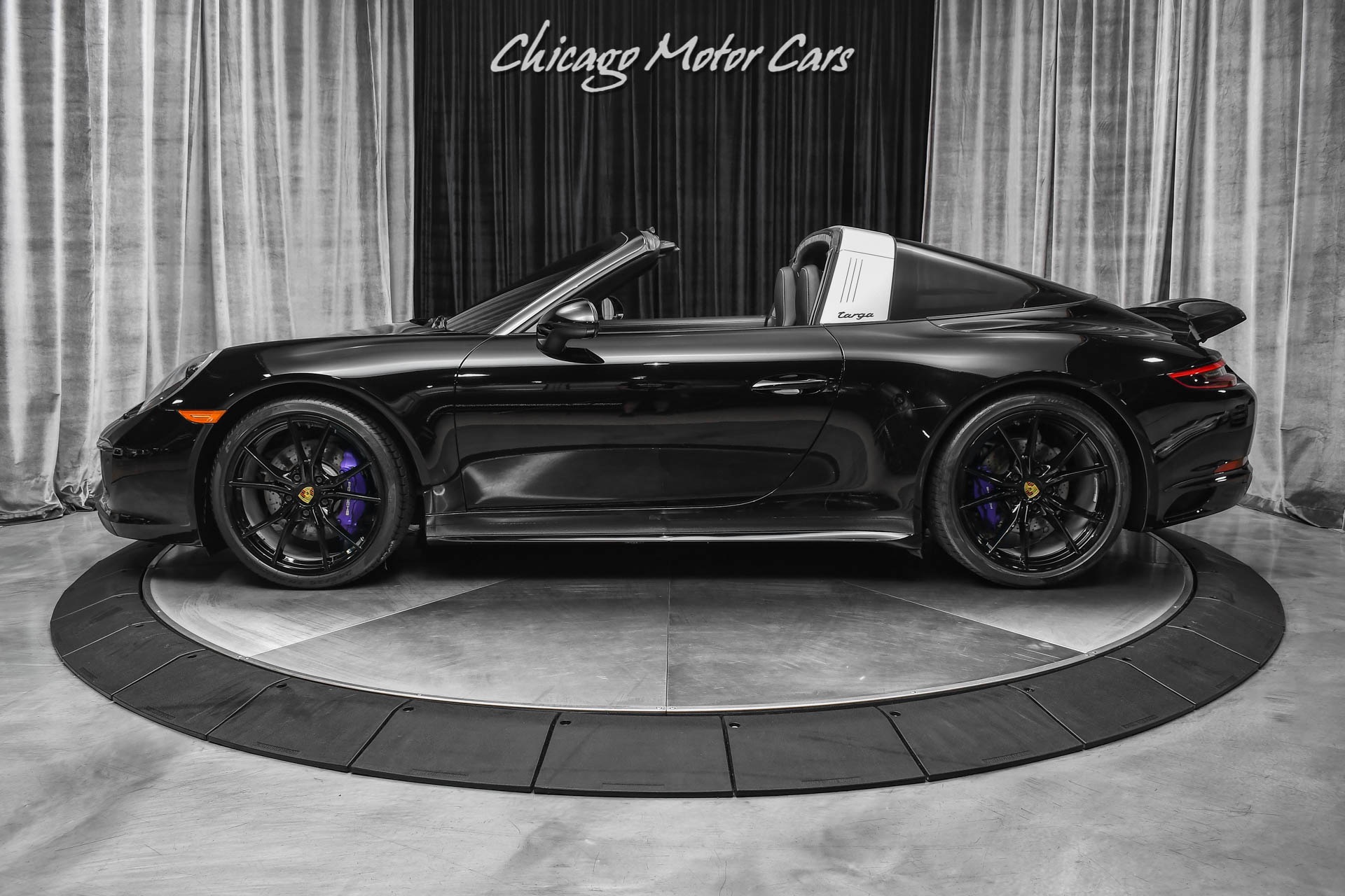 Used-2018-Porsche-911-Targa-4-GTS-BOSE-Audio-Premium-Package-Adaptive-Sport-Seats