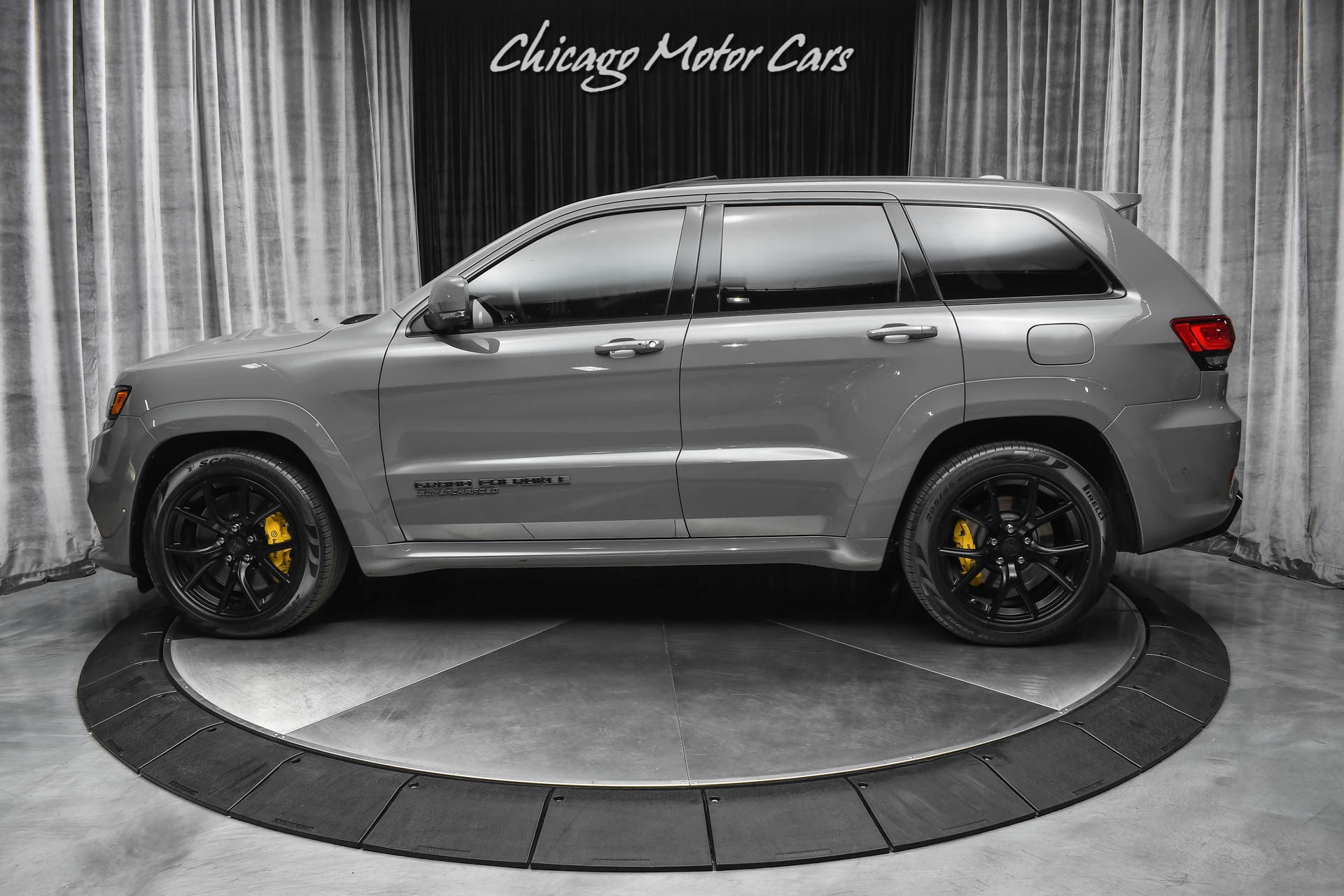 Used-2019-Jeep-Grand-Cherokee-Trackhawk-707-Horsepower-Sting-Gray-Panoramic-Roof