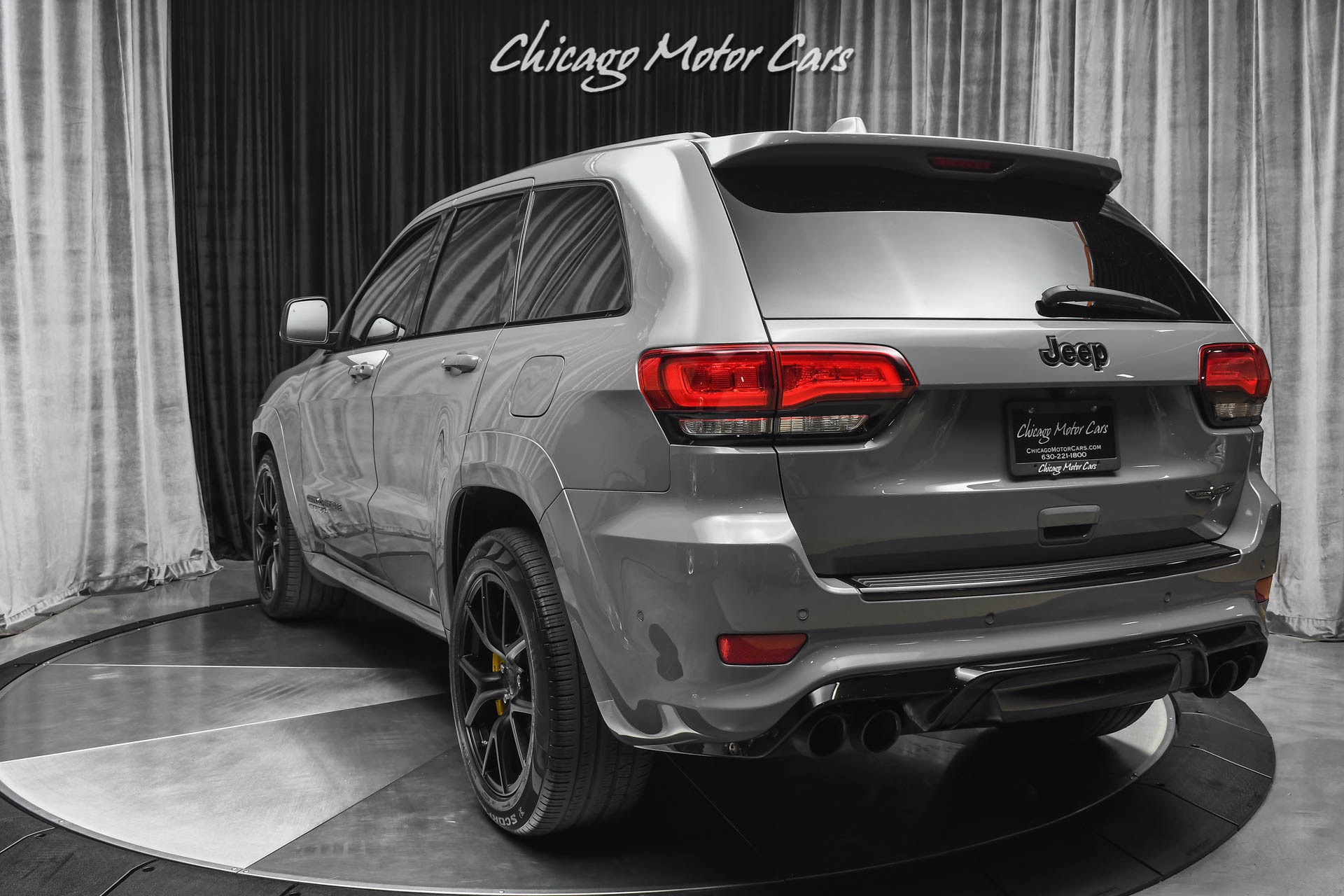 Used-2019-Jeep-Grand-Cherokee-Trackhawk-707-Horsepower-Sting-Gray-Panoramic-Roof