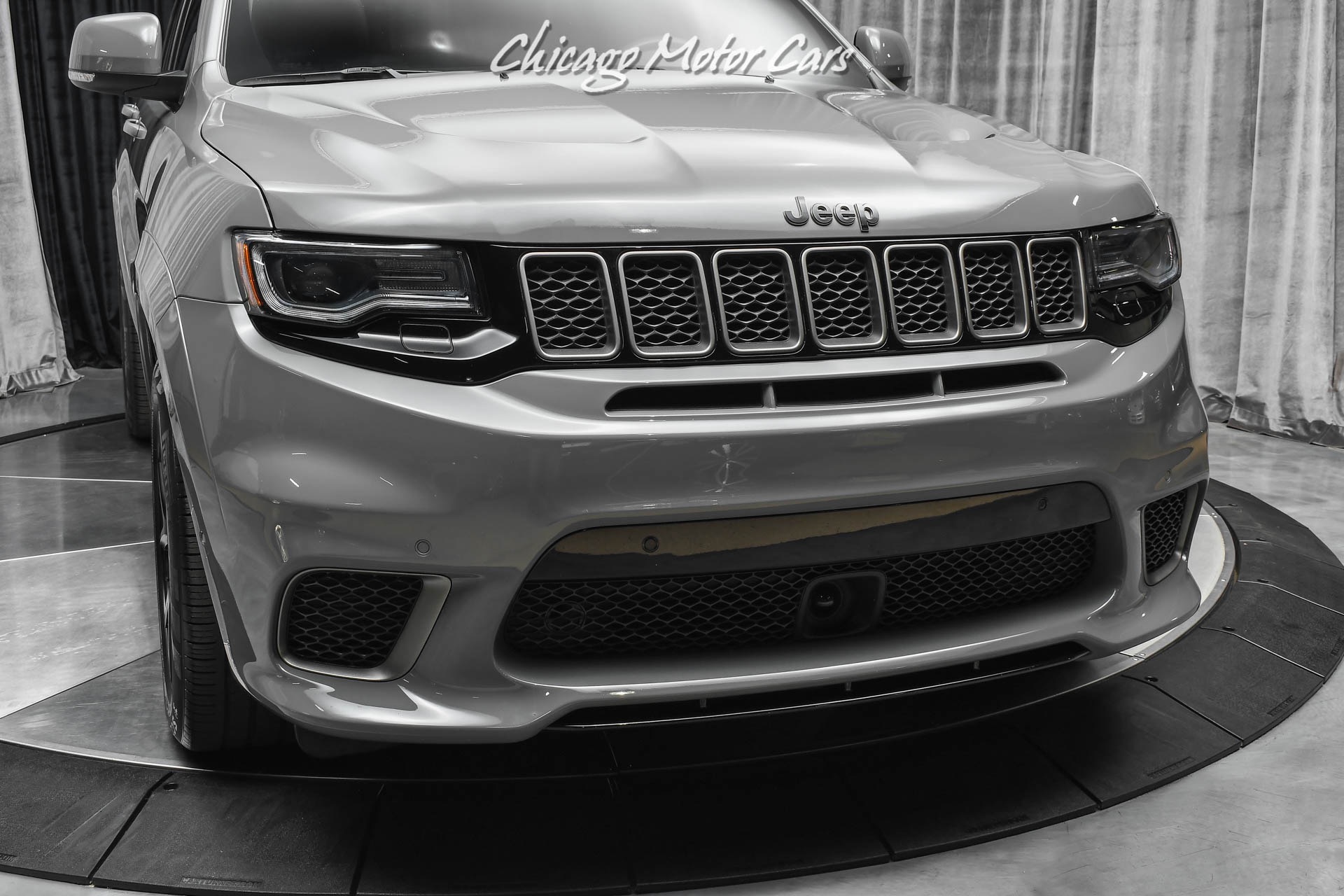 Used-2019-Jeep-Grand-Cherokee-Trackhawk-707-Horsepower-Sting-Gray-Panoramic-Roof