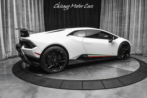 Used 2018 Lamborghini Huracan LP640-4 Performante Carbon Bucket Seats Lift System! Laser Engraved Package for sale Sold at Chicago Motor Cars in West Chicago IL 60185 5
