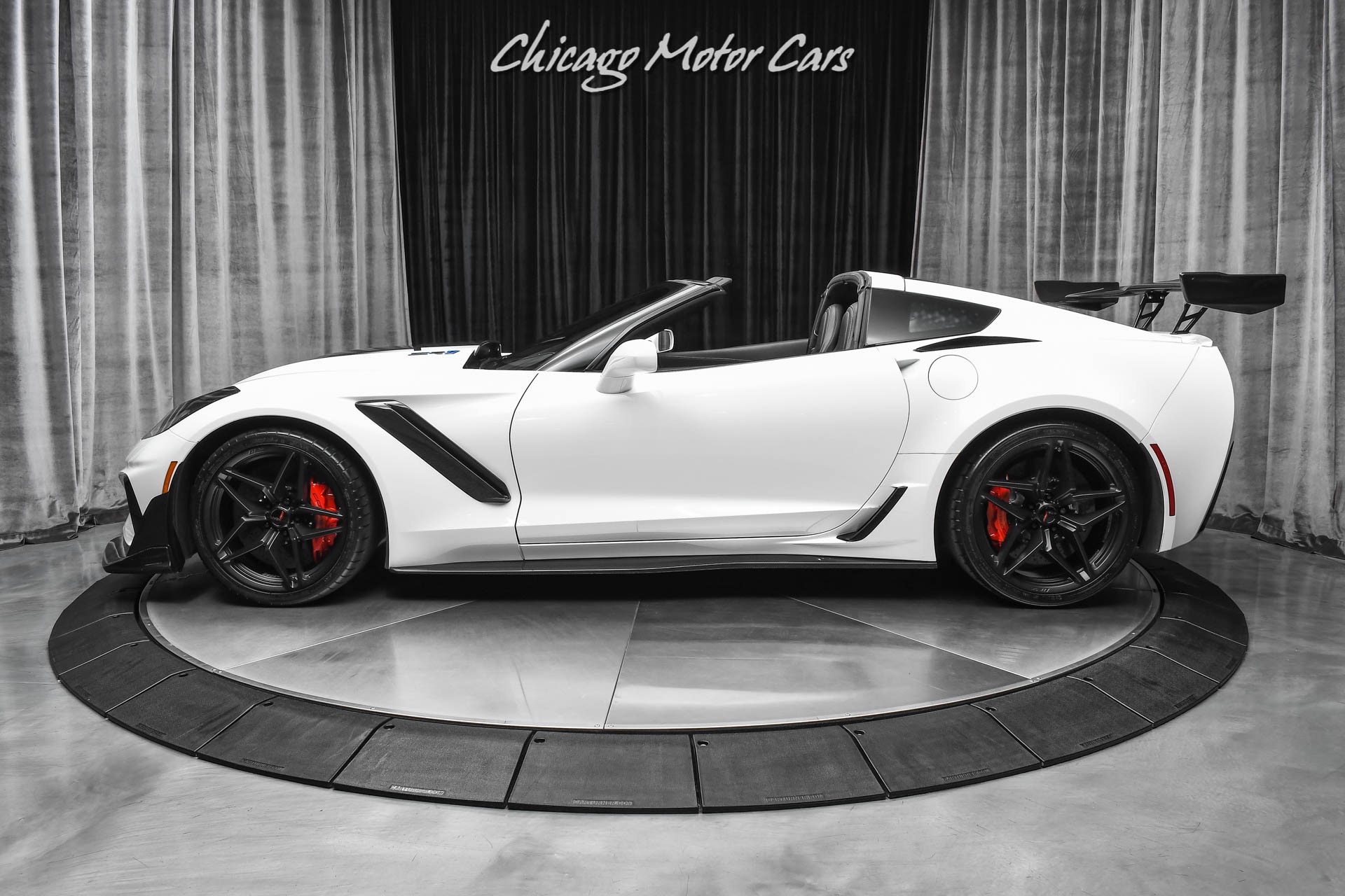 Used-2019-Chevrolet-Corvette-ZR1-3ZR-Package-Track-Performance-Package-9k-Miles