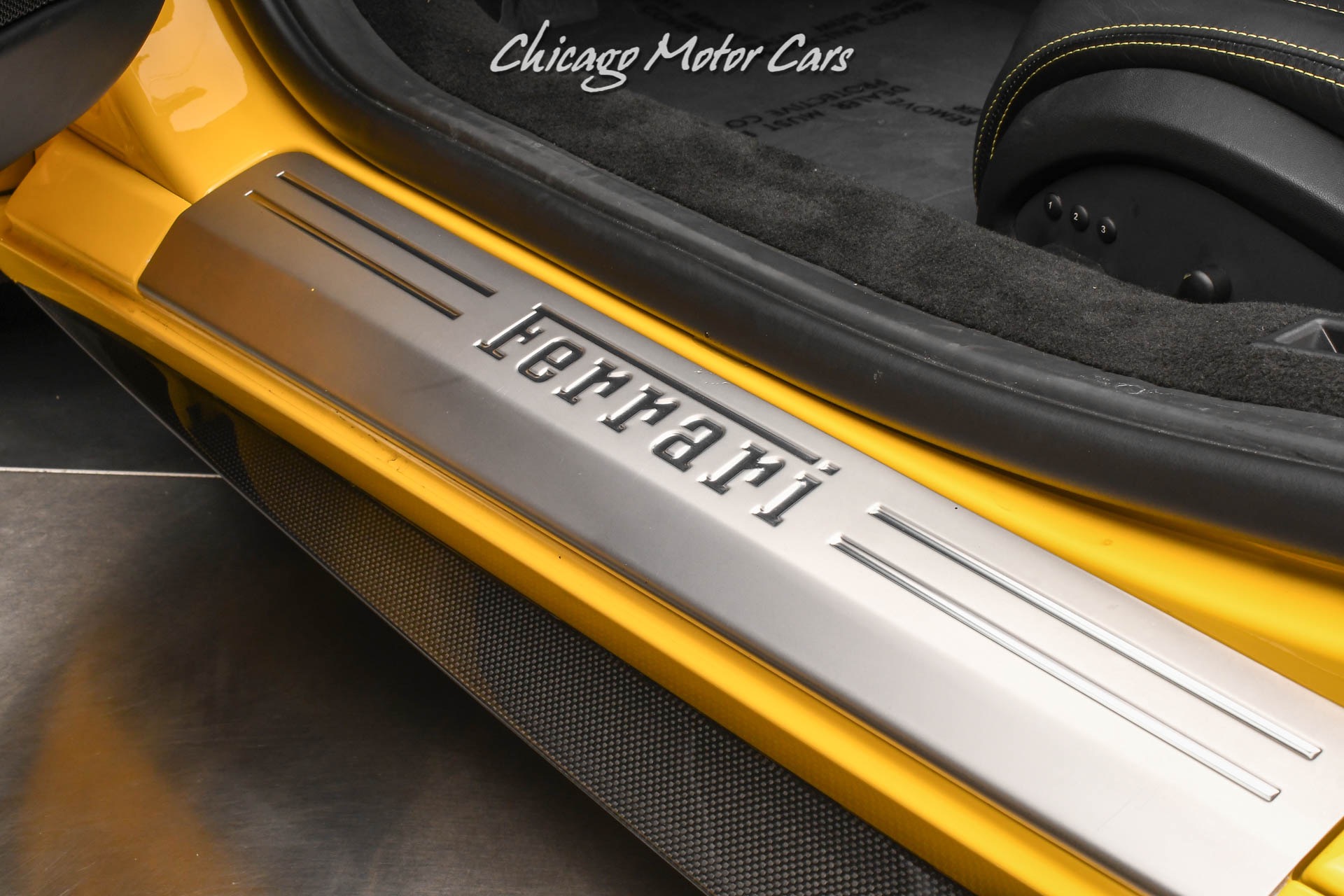 Used-2013-Ferrari-458-Spider-Carbon-Fiber-Everywhere-HiFi-Sound-Carbon-Fiber-Driver-Zone