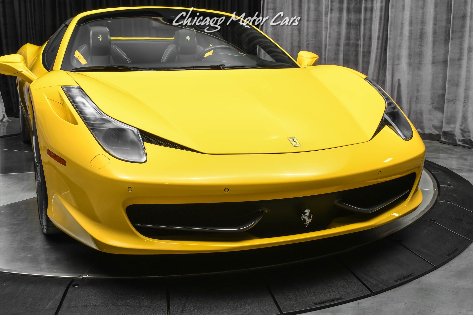 Used-2013-Ferrari-458-Spider-Carbon-Fiber-Everywhere-HiFi-Sound-Carbon-Fiber-Driver-Zone