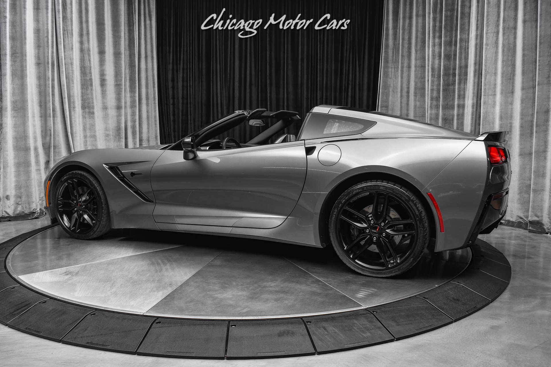 Used-2016-Chevrolet-Corvette-Stingray-Z51-2LT-7-Speed-Manual-Magnetic-Ride-Control