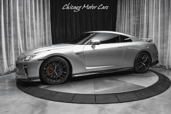 Used 2017 Nissan GT-R Premium for sale Sold at Chicago Motor Cars in West Chicago IL 60185 1