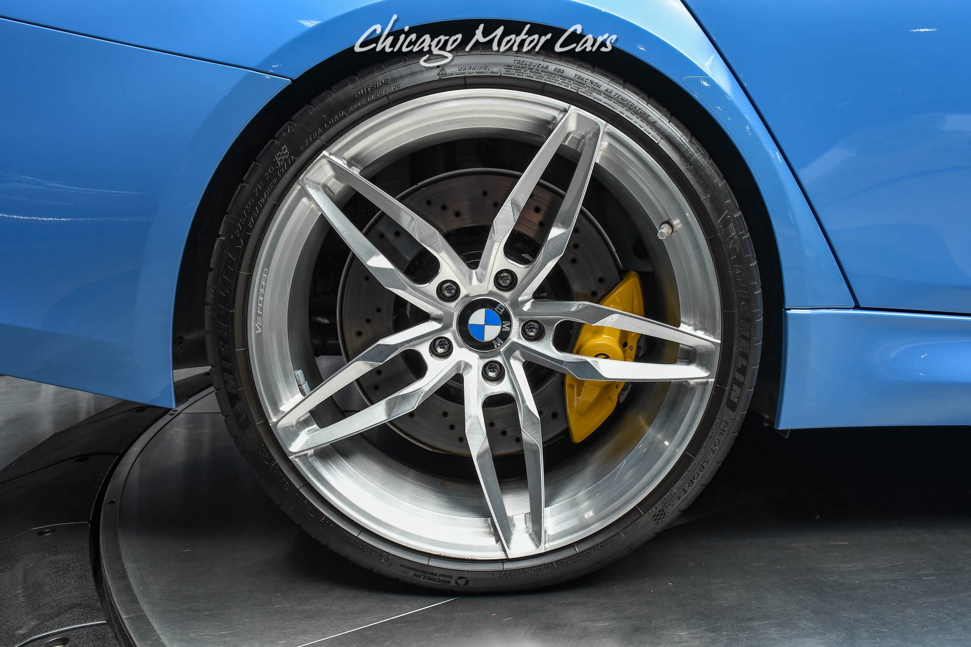 Used-2018-BMW-M3-Sedan-EXECUTIVE-PKG-M-DUAL-CLUTCH-TRANS-CARBON-FIBER