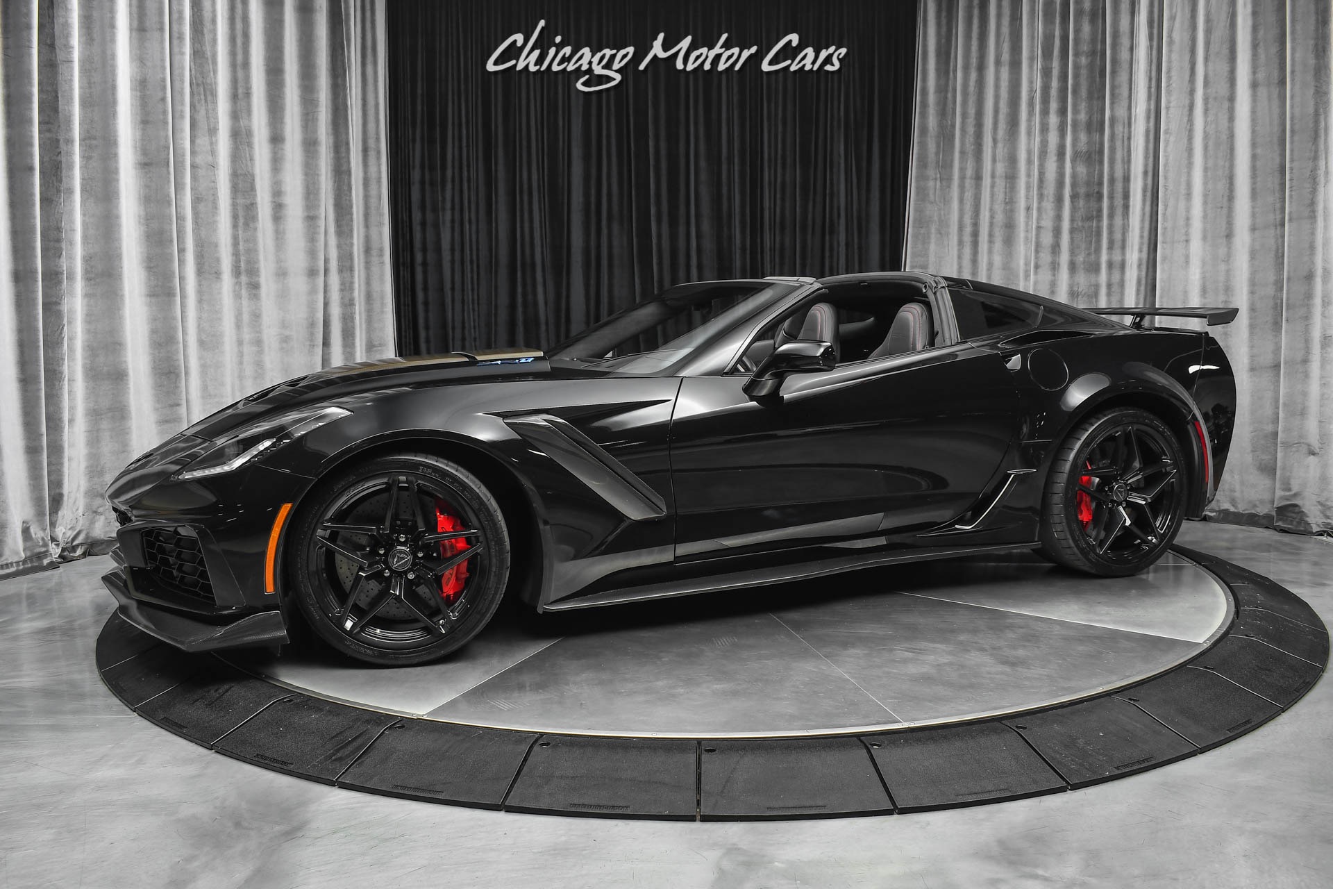 Used-2019-Chevrolet-Corvette-ZR1-3ZR-Only-6500-Miles-Pristine-Example