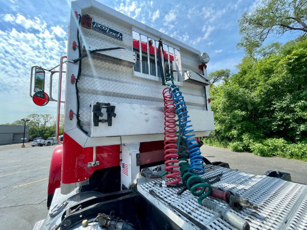 Used-2007-Peterbilt-379-Day-Cab---C15-ACERT---550-HP---Ext-Hood---Wet-Kit---Double-Lockers---PTO