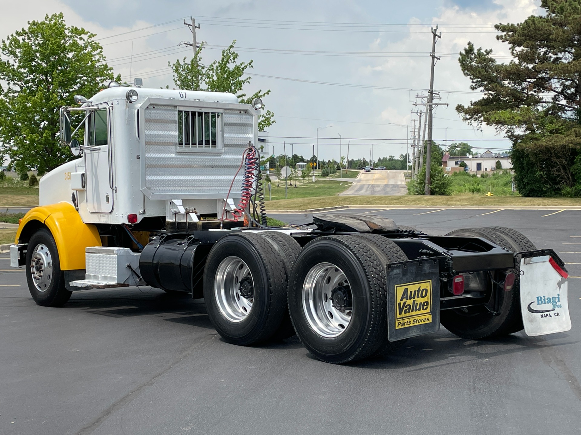 Used-2004-Peterbilt-378-Day-Cab---Cat-Turbo-Diesel---10-Speed-Manual