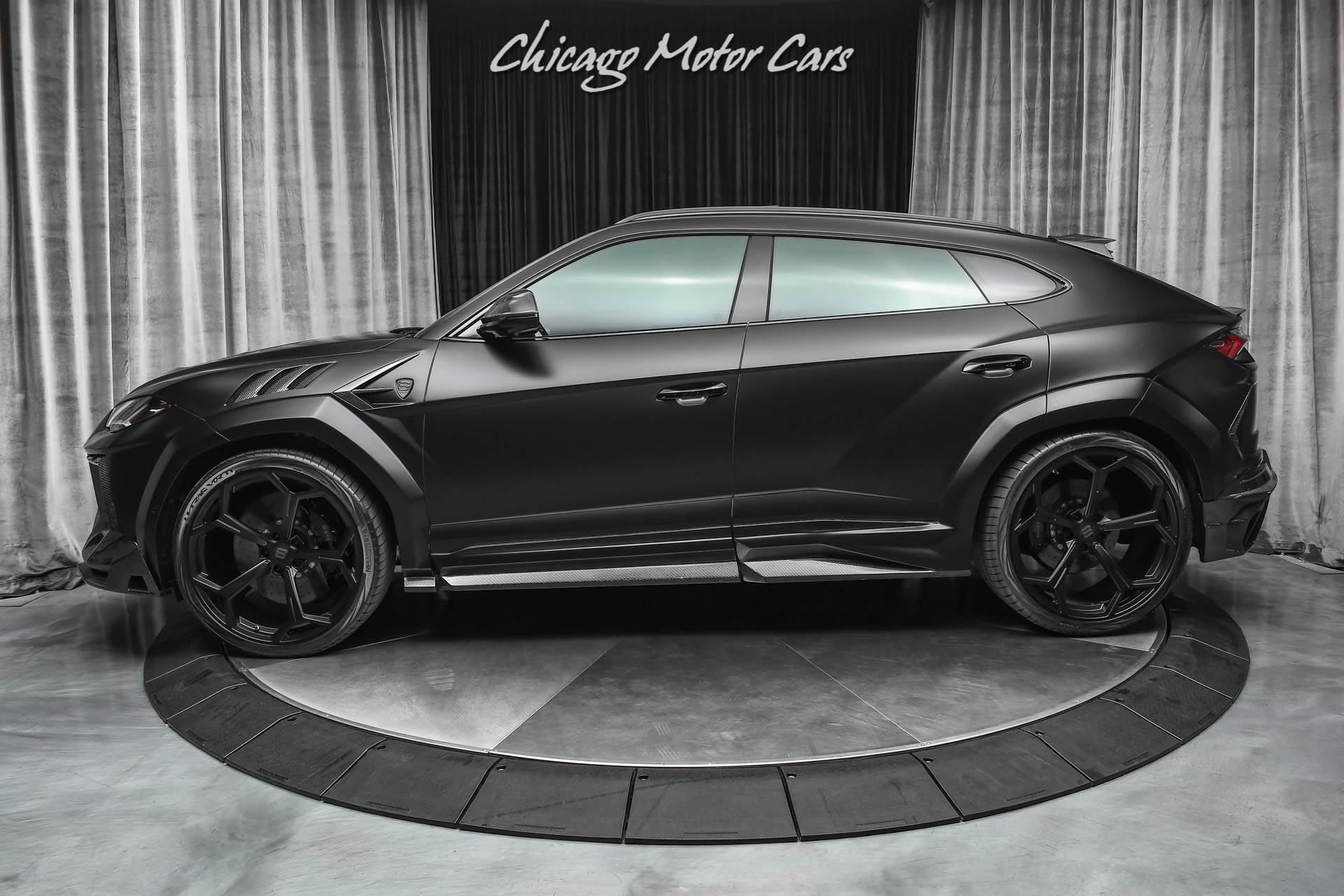 Used-2020-Lamborghini-Urus-SUV-MANSORY-Wide-Body-Carbonado-Stealth-SAVAGE-Edition-Full-Carbon-Fiber