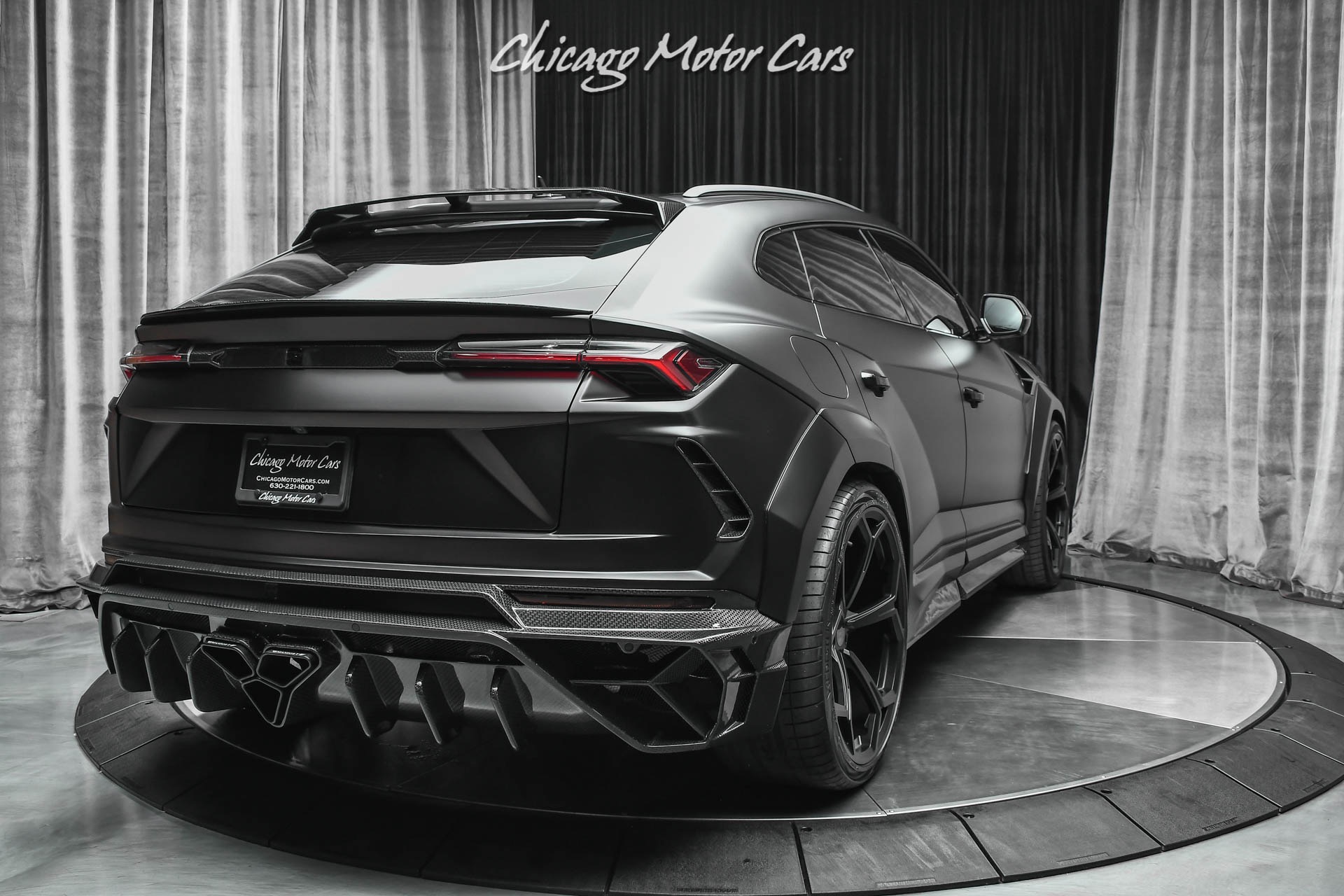 Used-2020-Lamborghini-Urus-SUV-MANSORY-Wide-Body-Carbonado-Stealth-SAVAGE-Edition-Full-Carbon-Fiber