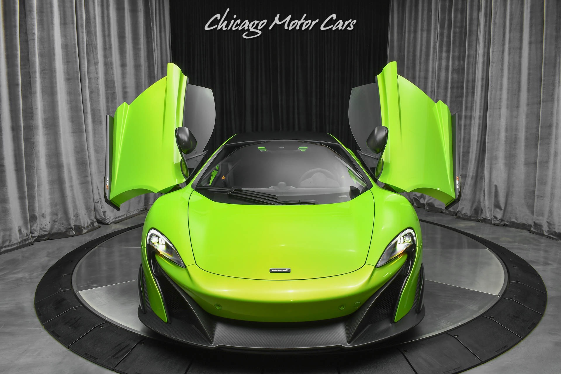 Used-2016-McLaren-675LT-Coupe-Carbon-Fiber-Exterior-Upgrade-Pack-Rare-Napier-Green