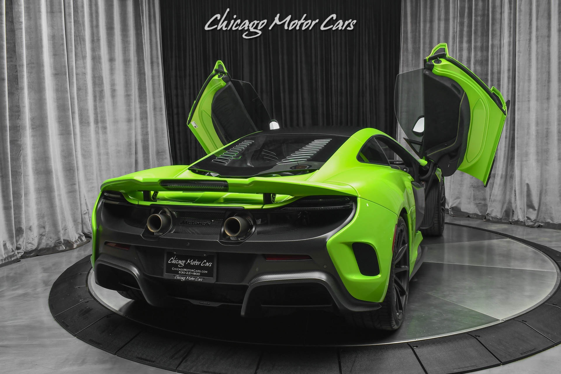 Used-2016-McLaren-675LT-Coupe-Carbon-Fiber-Exterior-Upgrade-Pack-Rare-Napier-Green