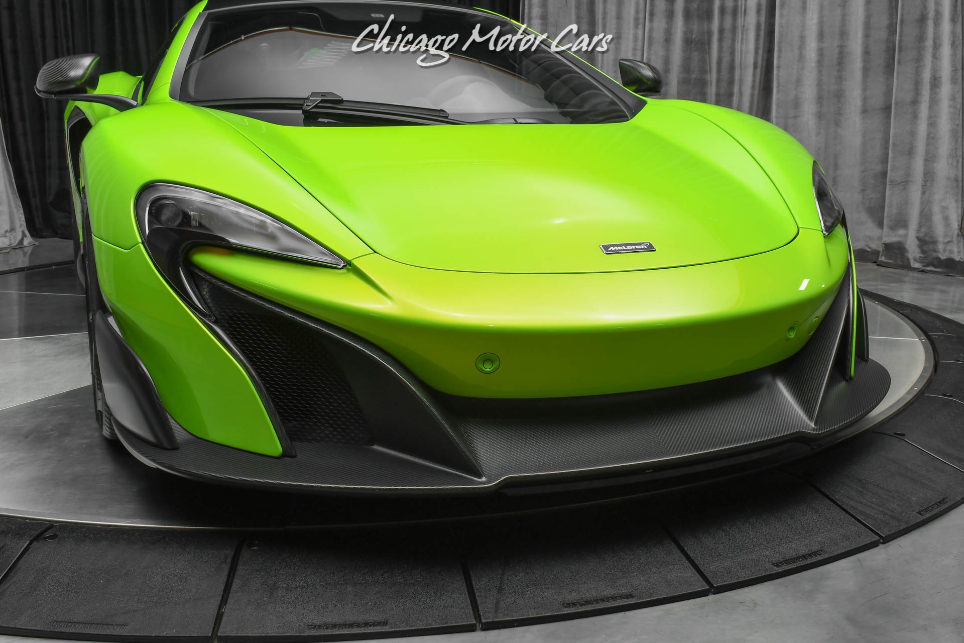 Used-2016-McLaren-675LT-Coupe-Carbon-Fiber-Exterior-Upgrade-Pack-Rare-Napier-Green