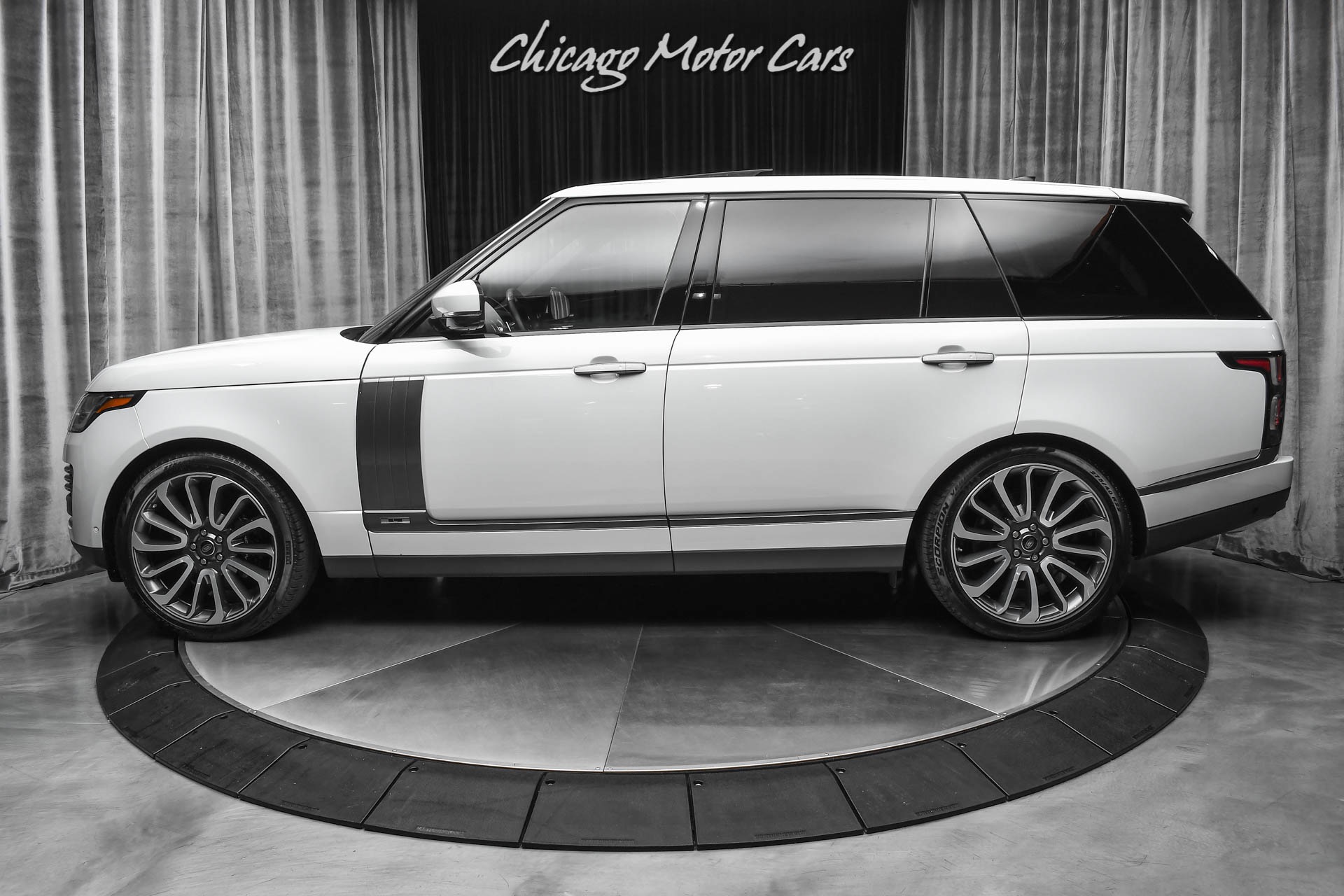 Used-2020-Land-Rover-Range-Rover-Autobiography-LWB-Rear-Entertainment-Diamond-Turned-Wheels-Loaded