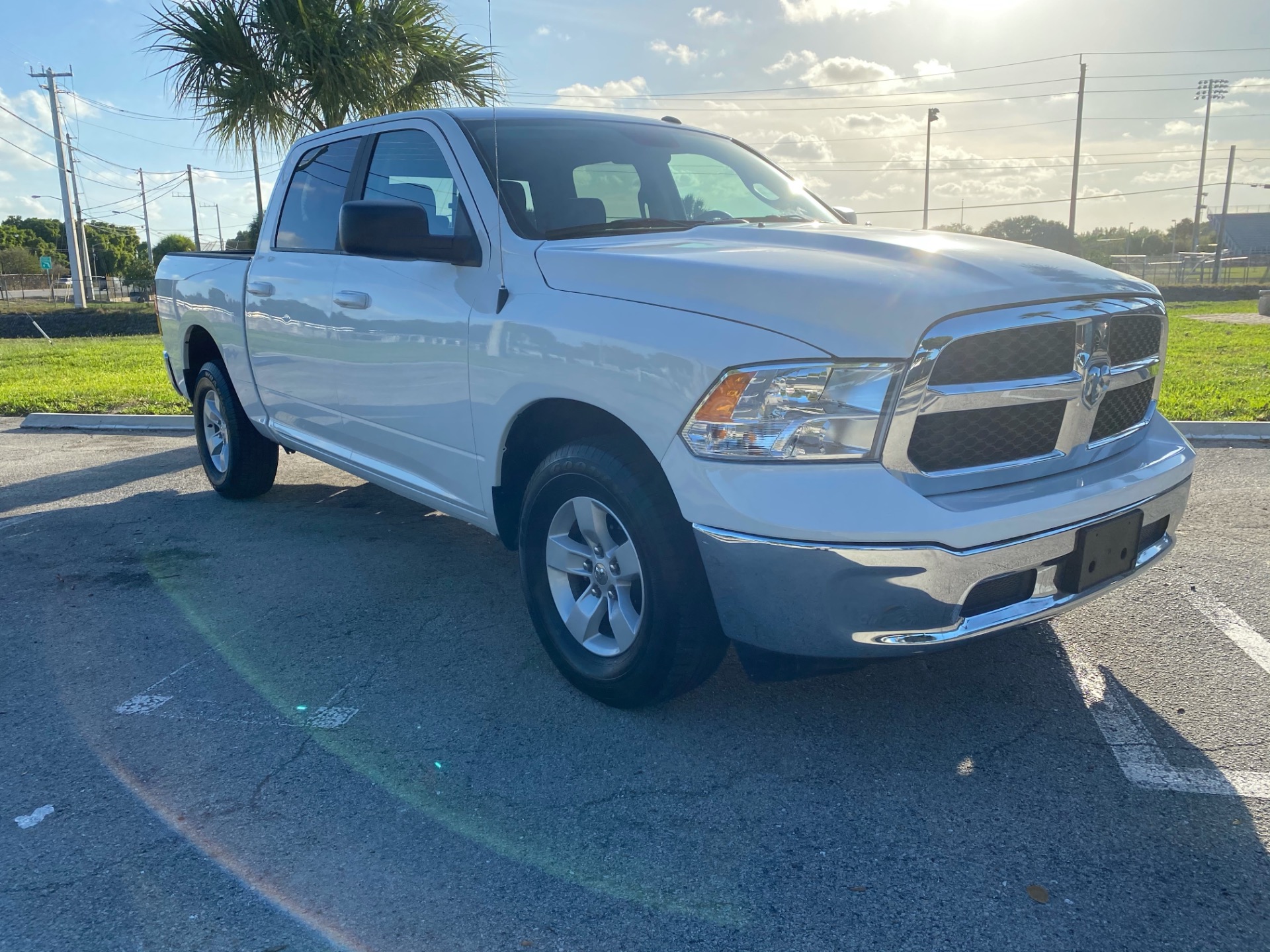 Used-2019-Ram-Pickup-1500-Classic-4X4-SLT-57L-HEMI-V8-ENGINE-ONLY-3k-Miles