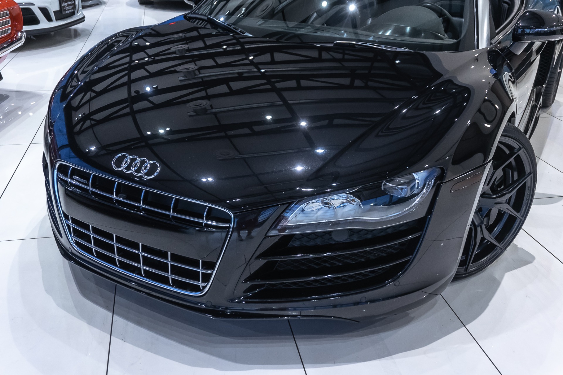 Used-2011-Audi-R8-V10-52L-SPYDER-Quattro-JUST-SERVICED-NEW-SUSPENSION-AND-TIRES-CUSTOM-EXHAUST