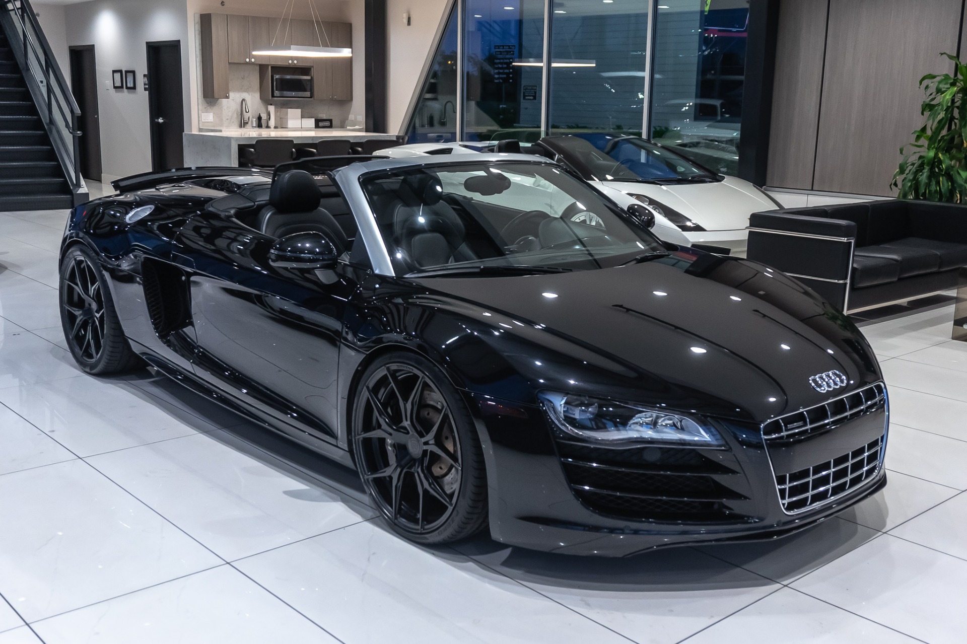 Used-2011-Audi-R8-V10-52L-SPYDER-Quattro-JUST-SERVICED-NEW-SUSPENSION-AND-TIRES-CUSTOM-EXHAUST