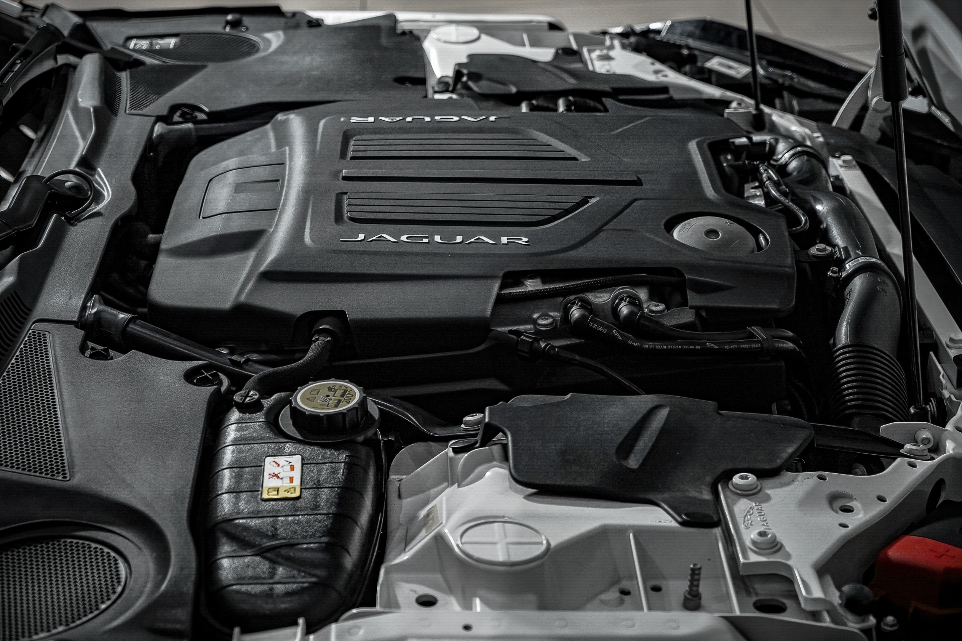 Used-2016-Jaguar-F-TYPE-R-50L-V8-Supercharged-AWD-COUPE-VISION-PKG-20-WHEELS-108183-MSRP