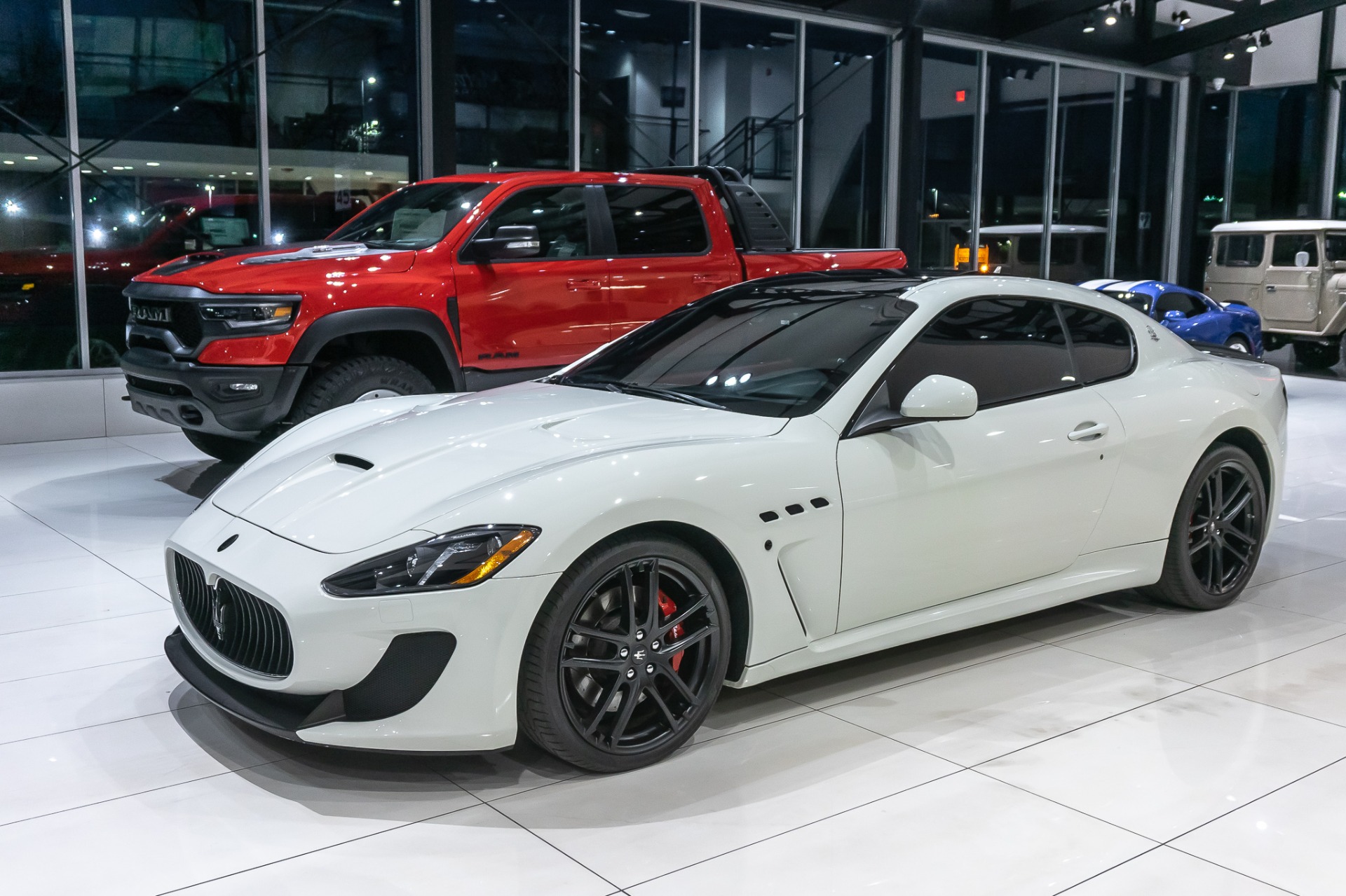 Used-2014-Maserati-GranTurismo-MC-STRADALE-COUPE-INTERIOR-CARBON-FIBER-PKG-150675-MSRP